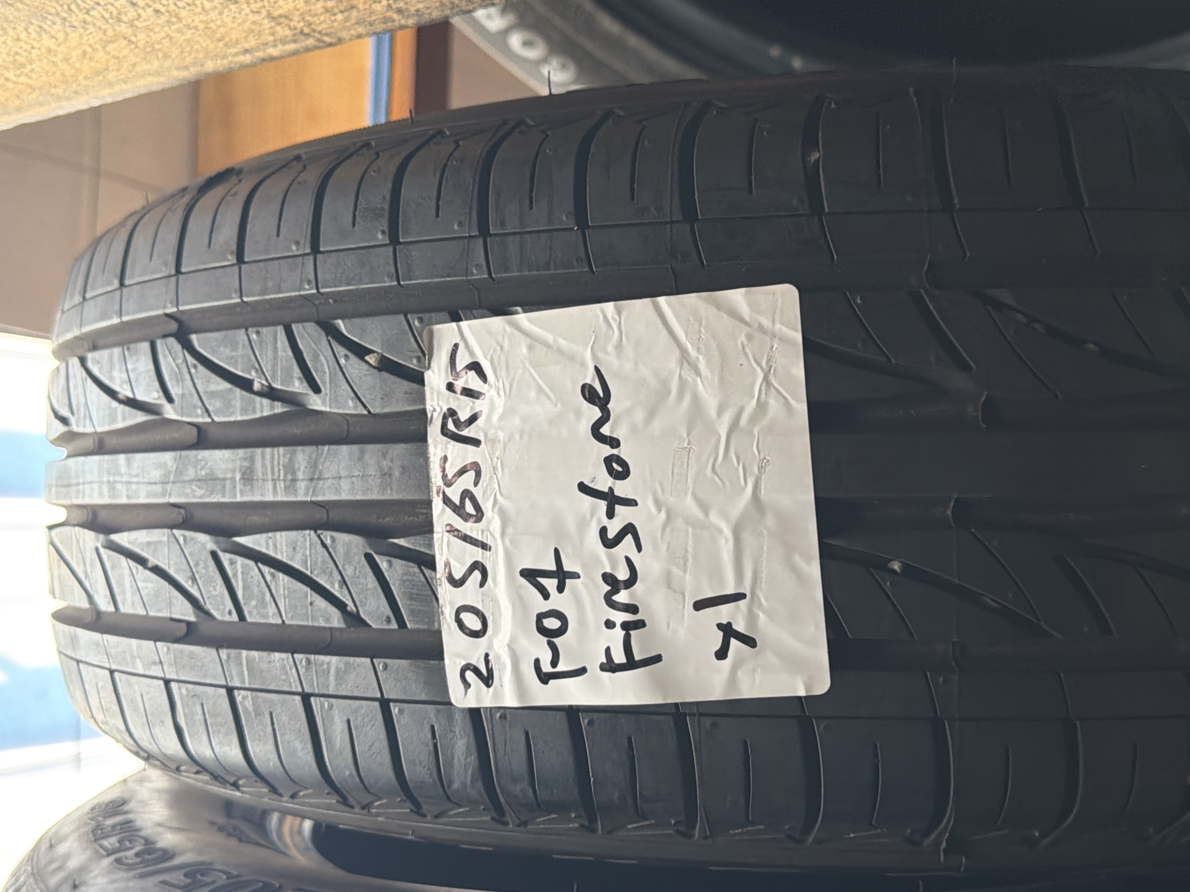 205/65R15 — Firestone F01