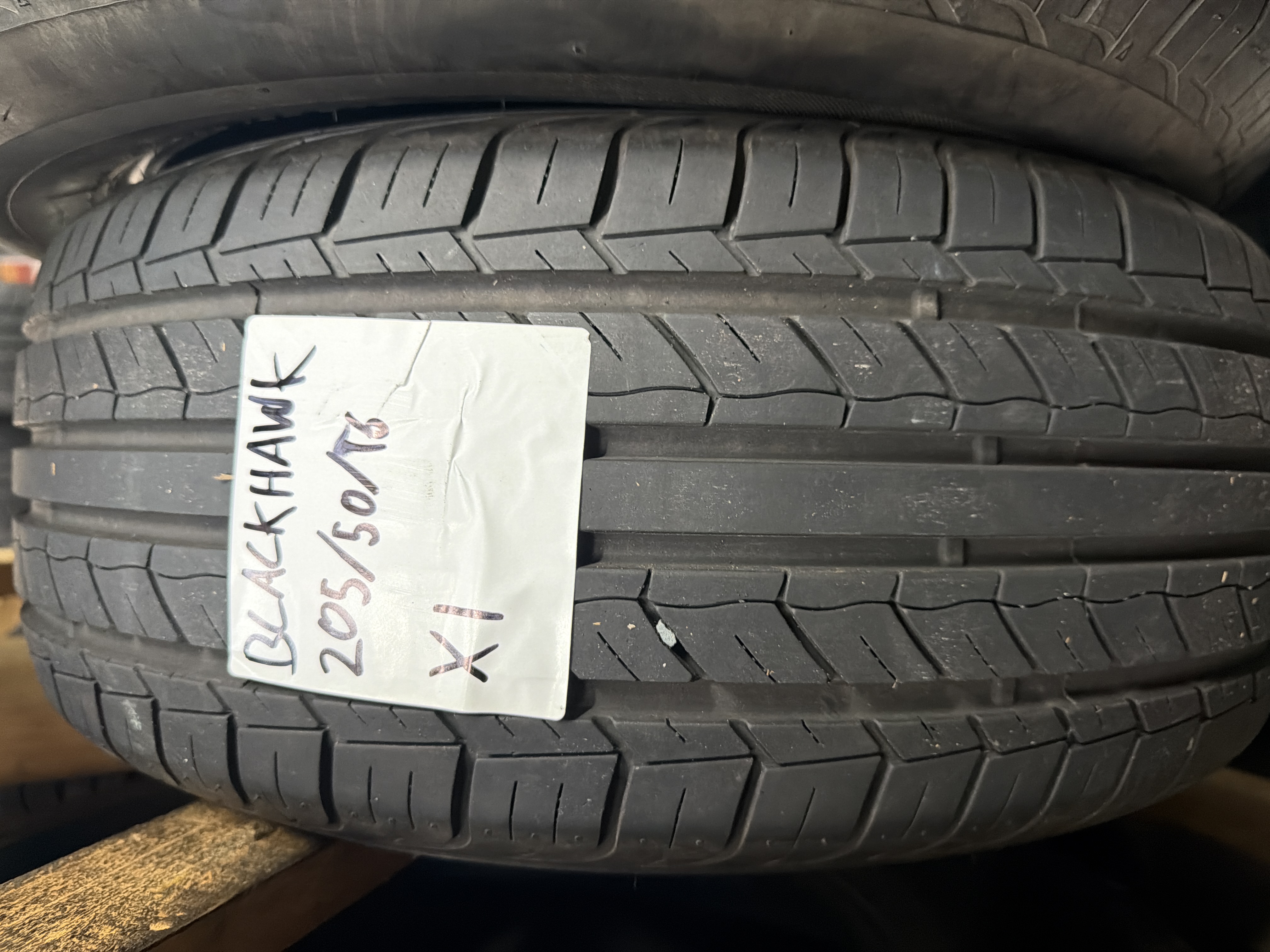205/50R16 — Blackhawk HH01
