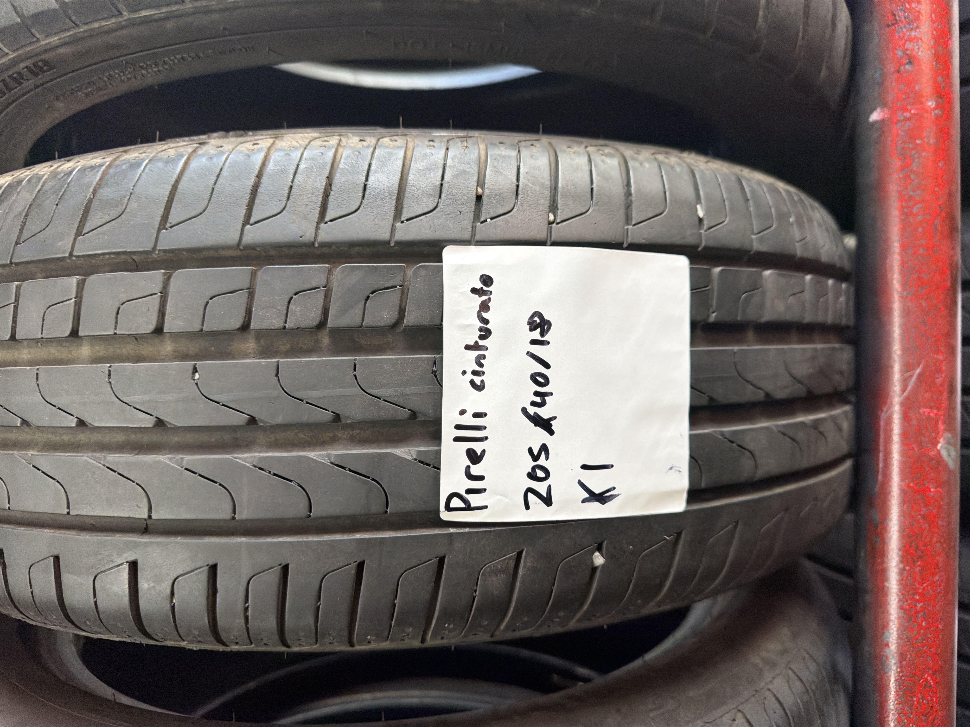 205/40R18 — Pirelli Cinturato P7