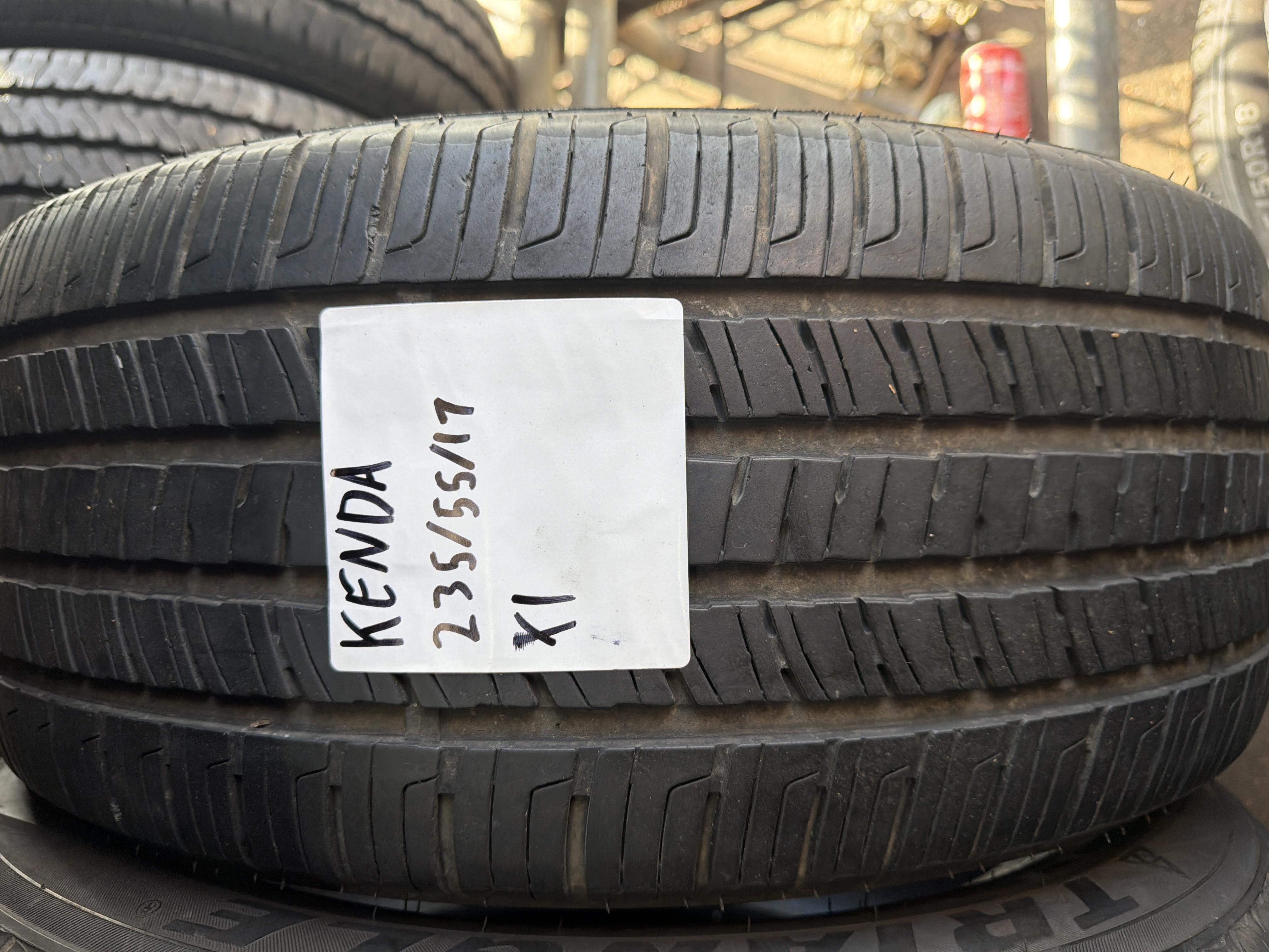235/55R17 — Kenda Kenetica Touring A/S