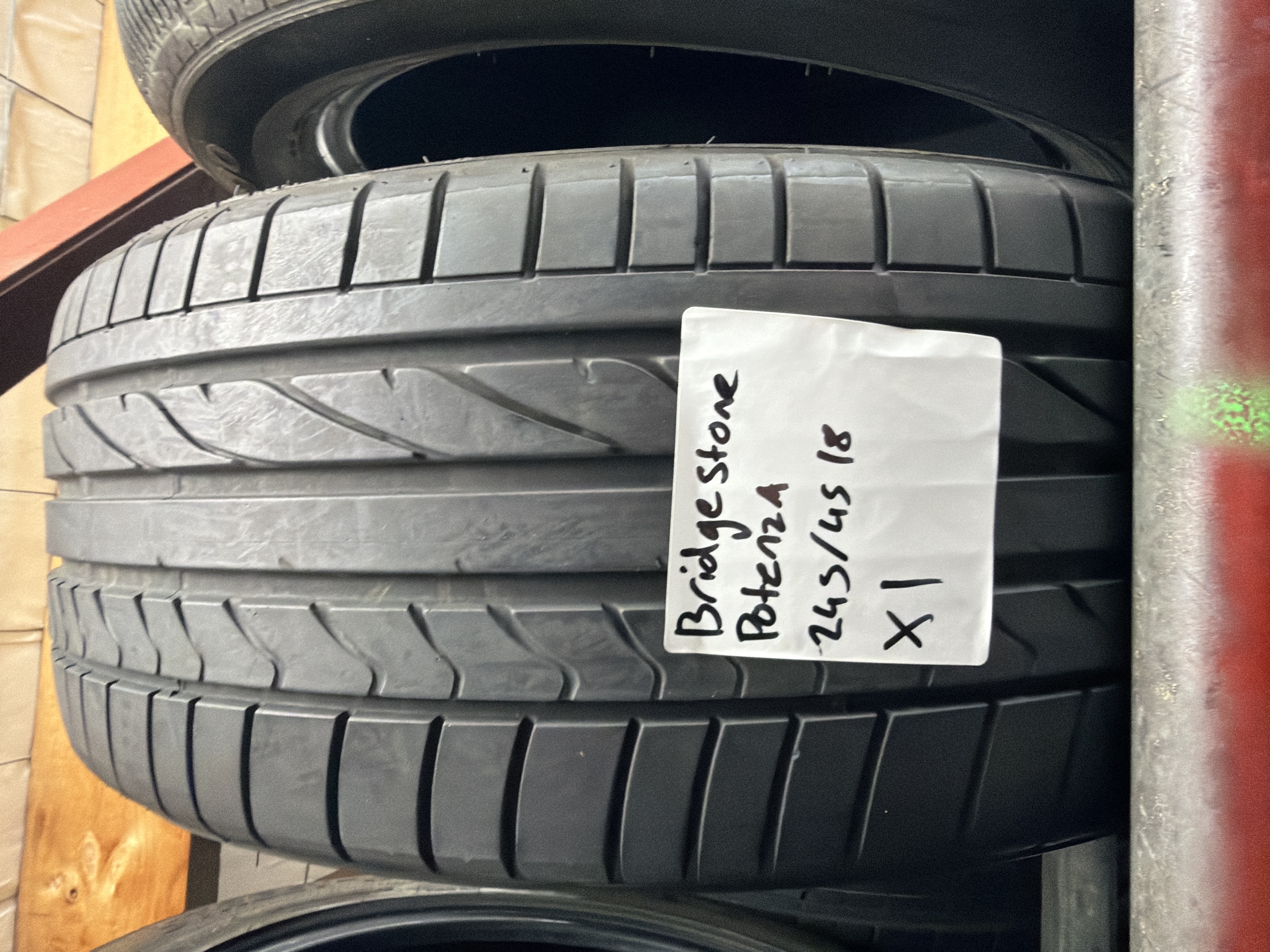 245/45R18 — Bridgestone Potenza