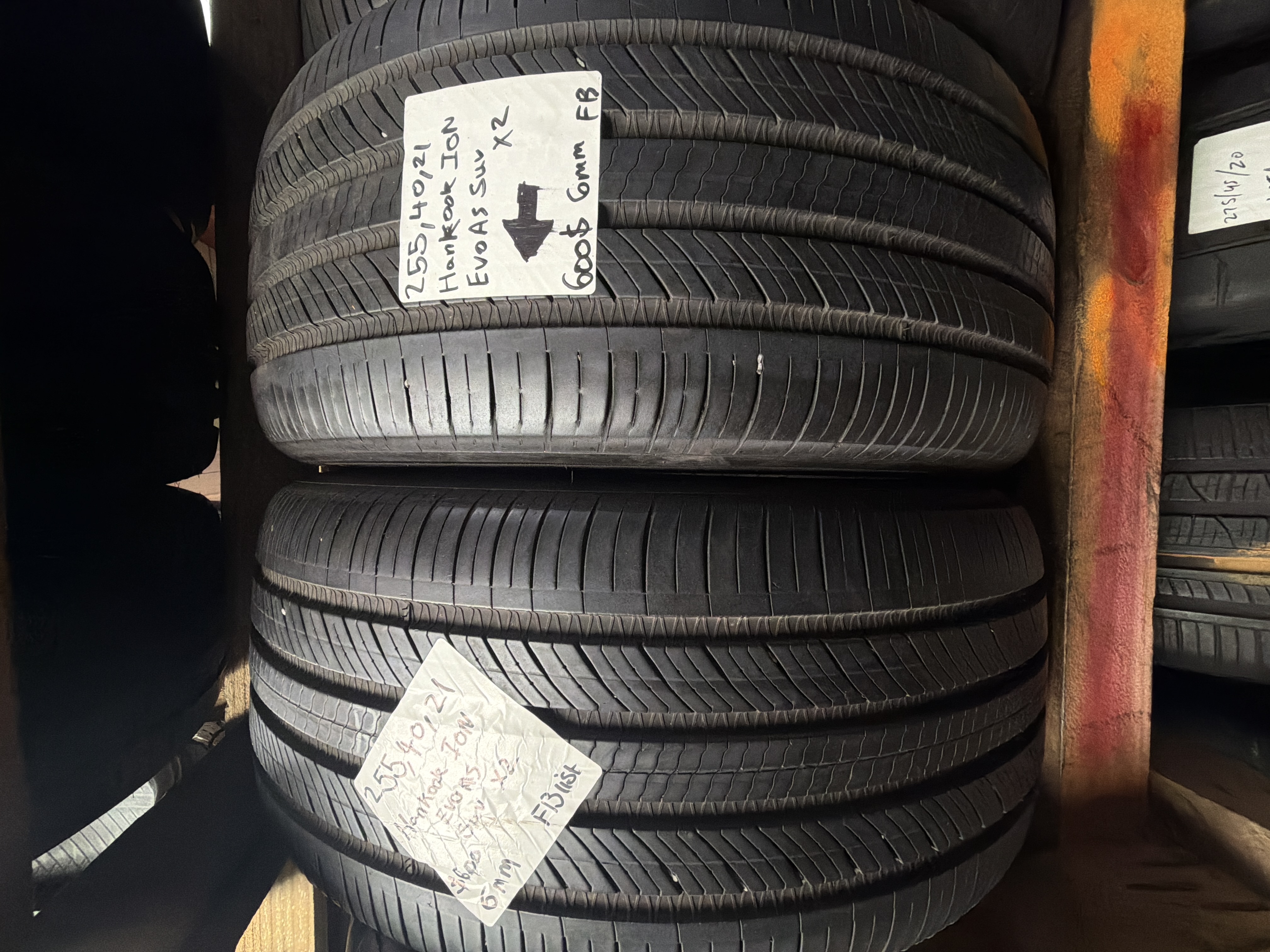 255/40R21 — Hankook ion evo AS SUV