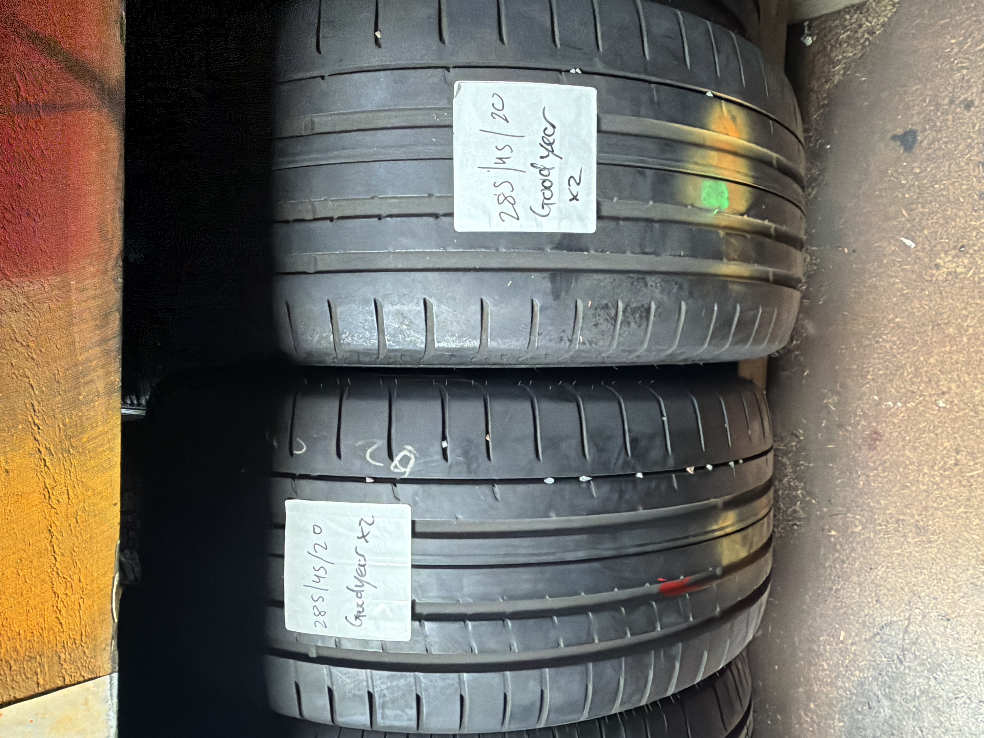285/45R20 — Goodyear Eagle F1