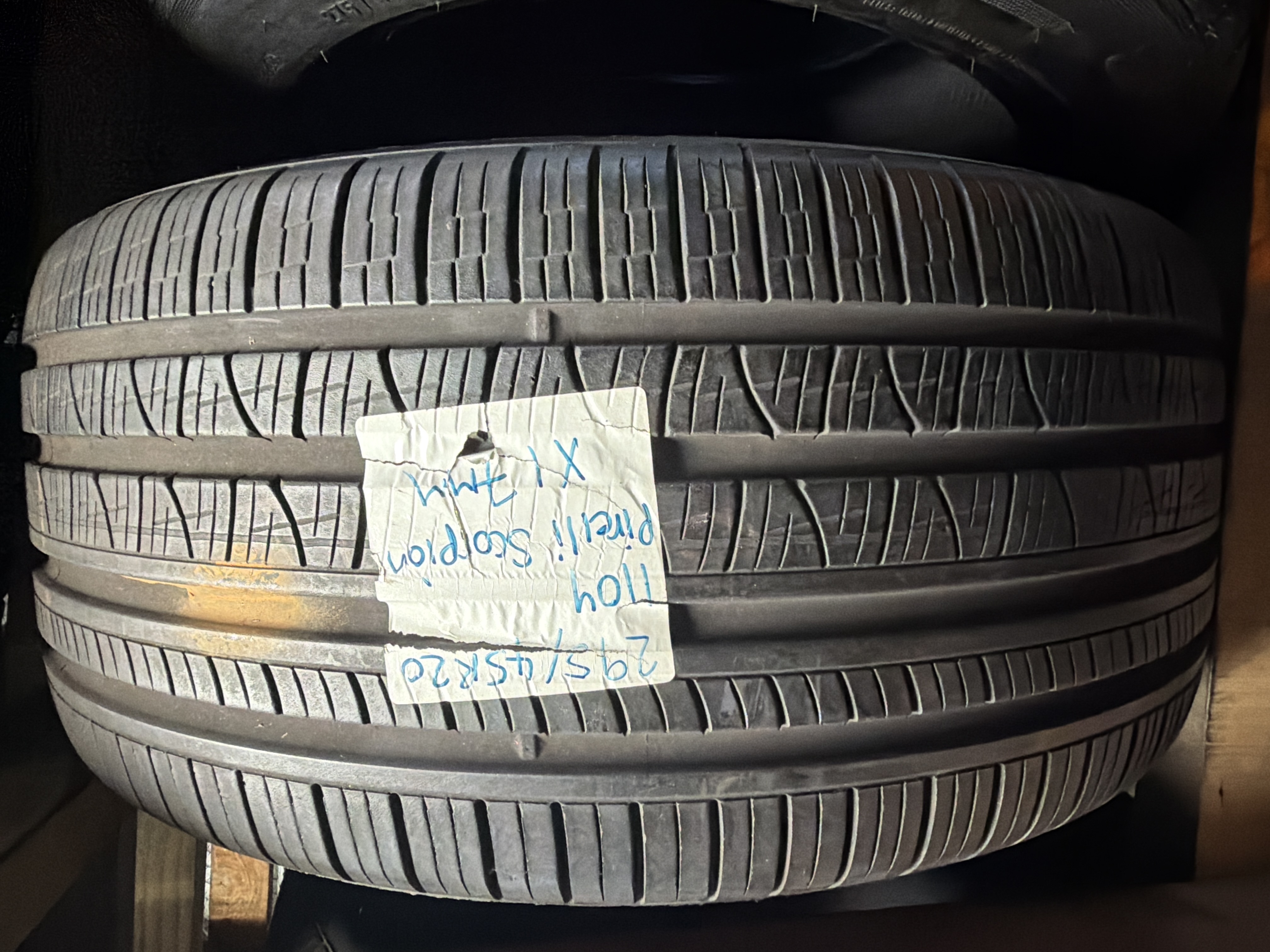 295/45R20 — Pirelli Scorpion