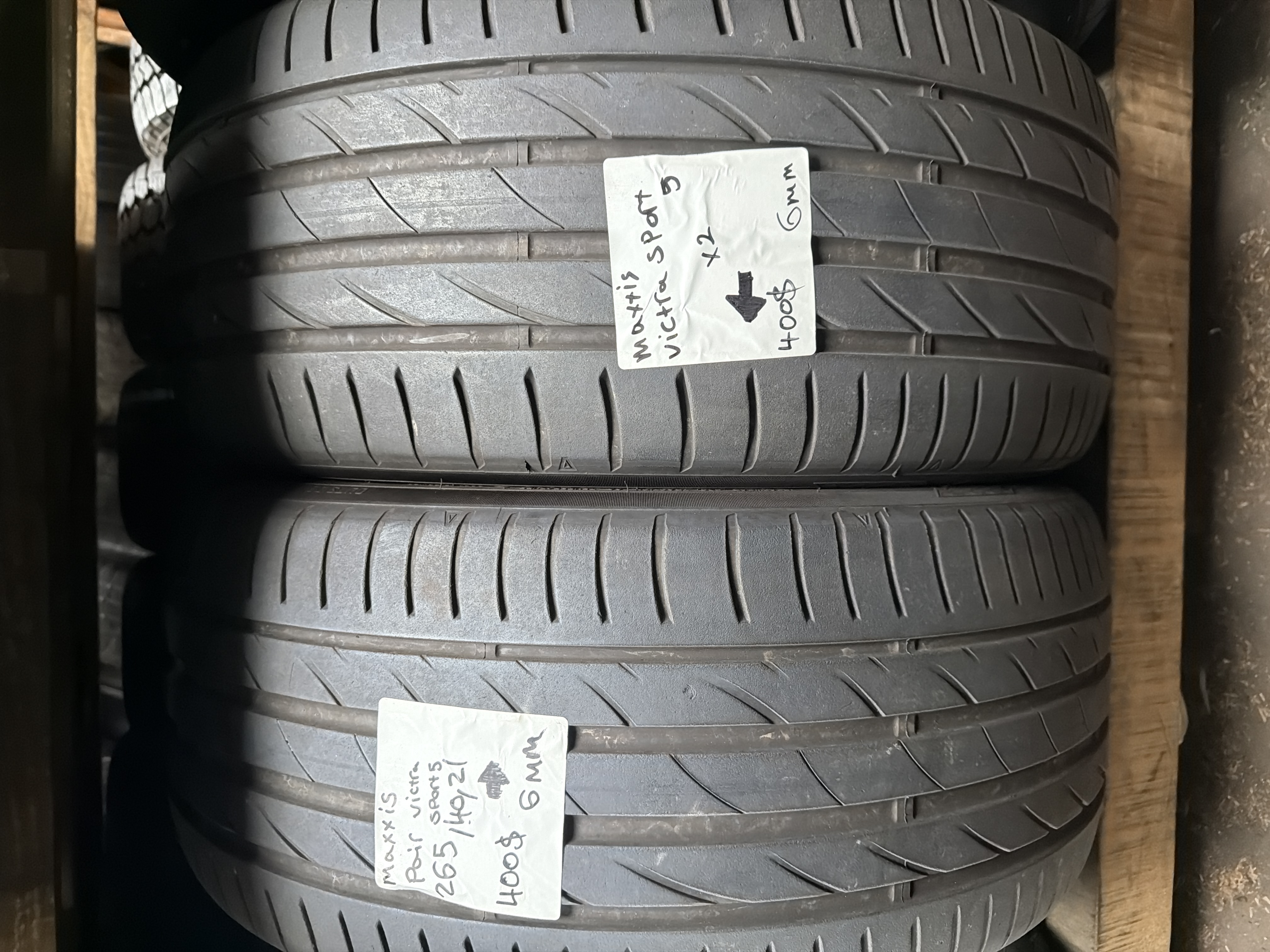 265/40R21 — Maxxis Victra Sport 5 SUV
