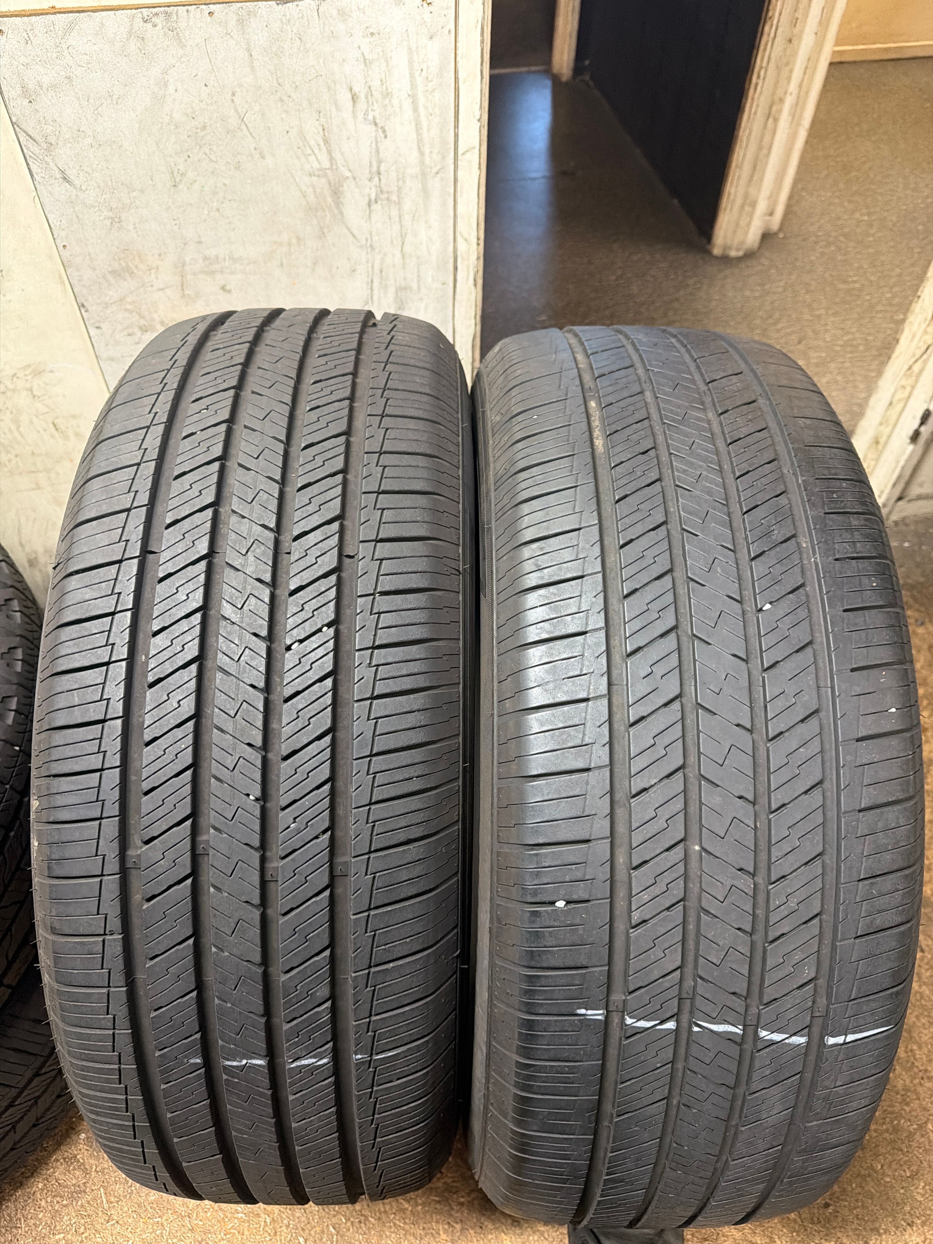255/55R20 — Rovelo INSTINCT SUV