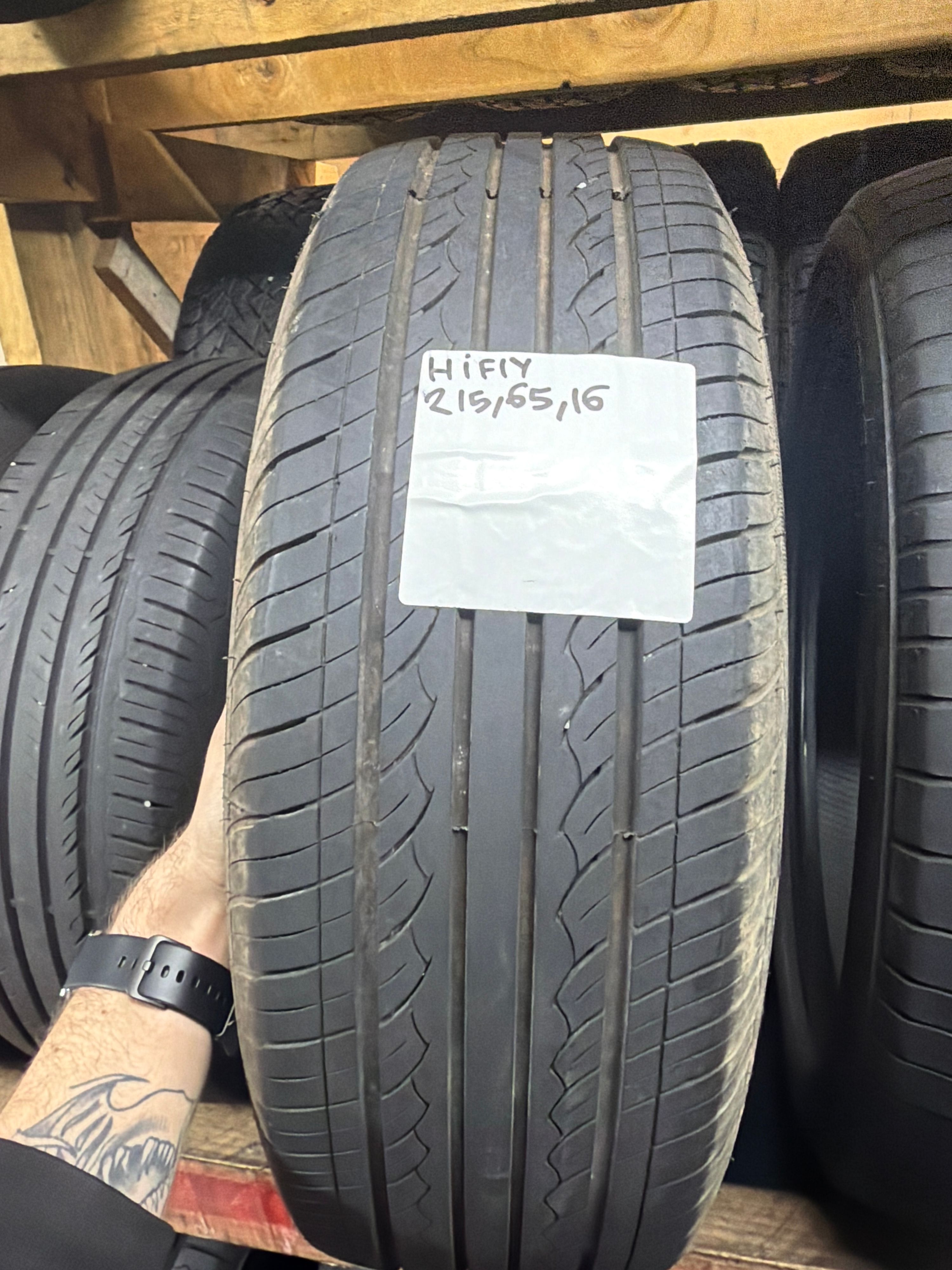 215/65R16 — Hifly HF201
