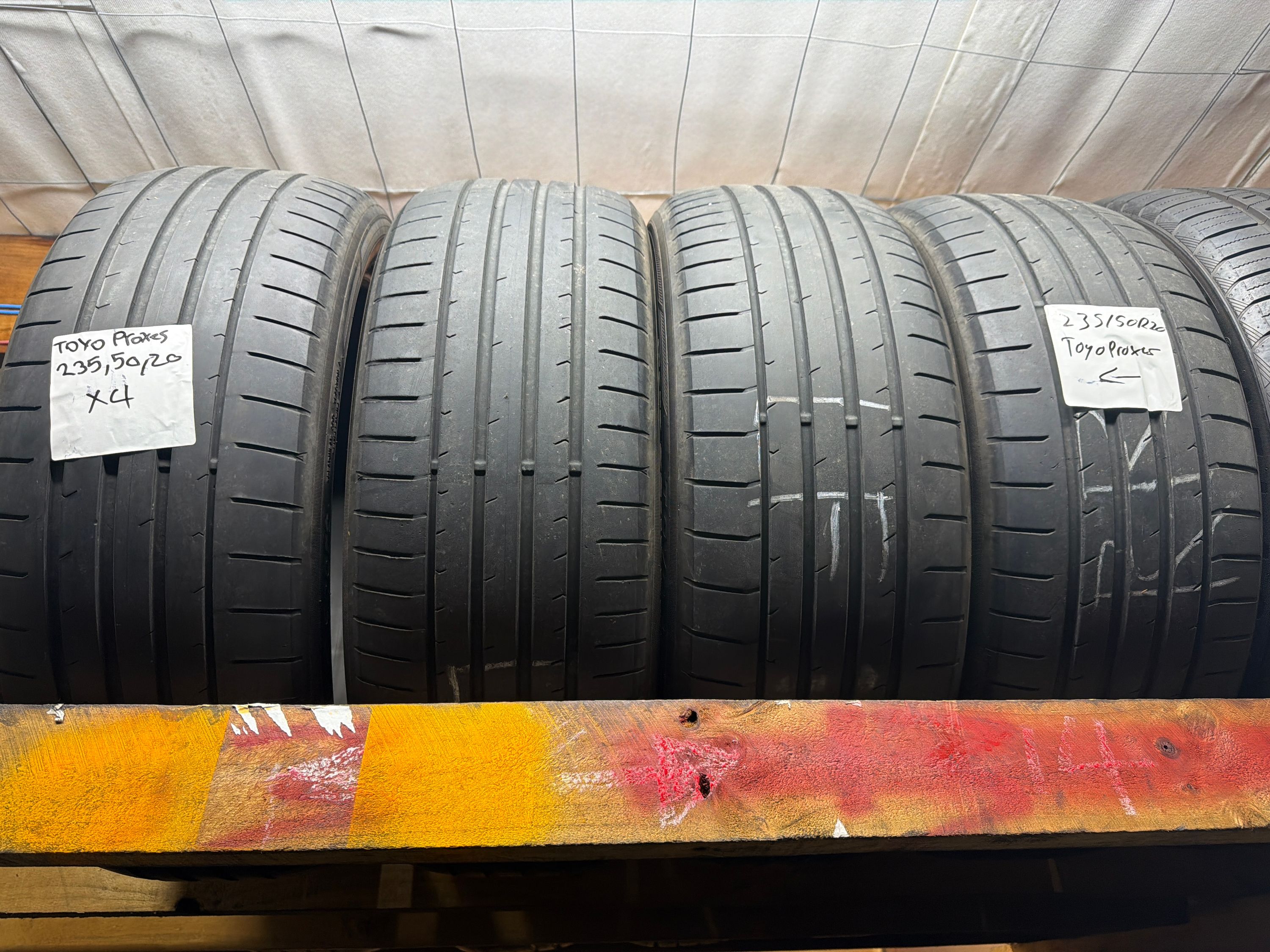 235/50R20 — Toyo Proxes Sport