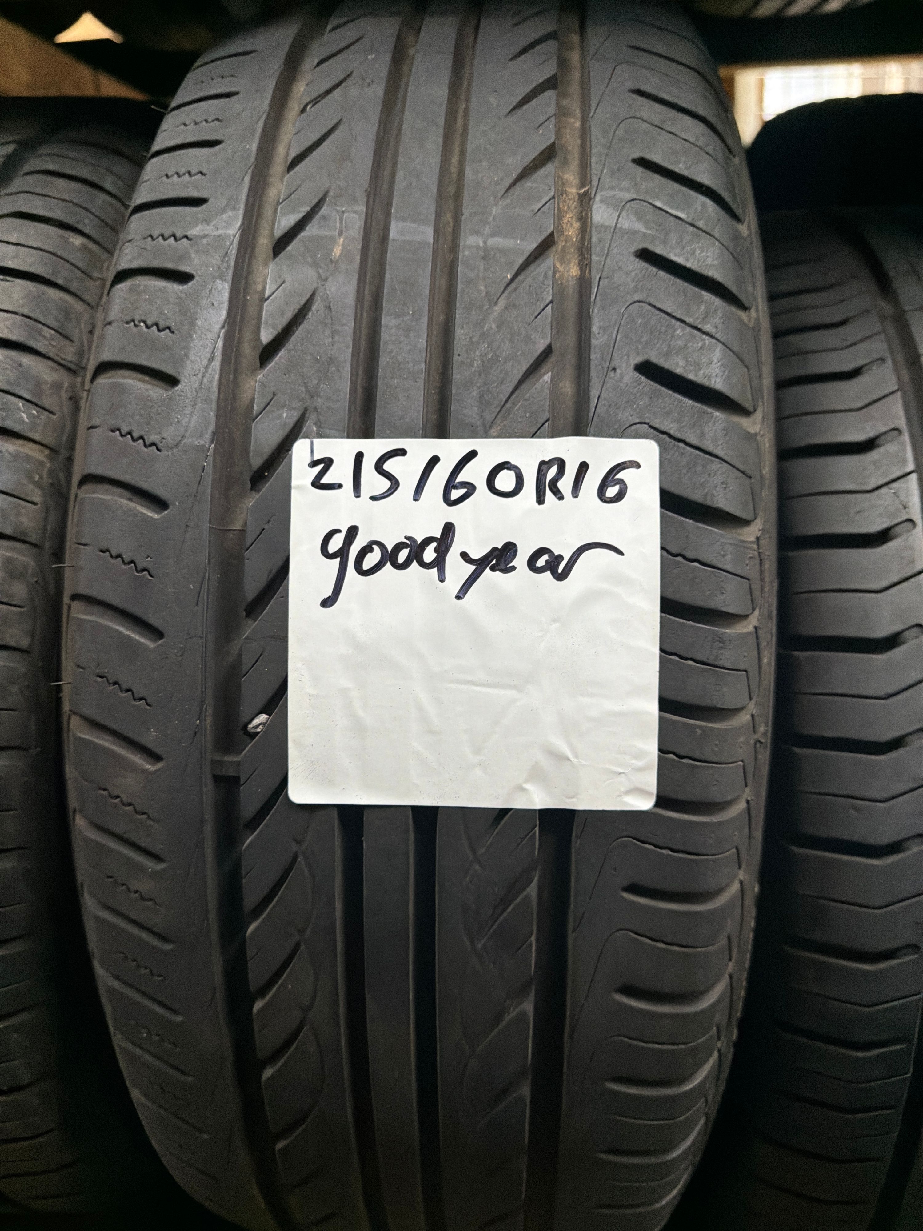 215/60R16 — Goodyear OptiLife