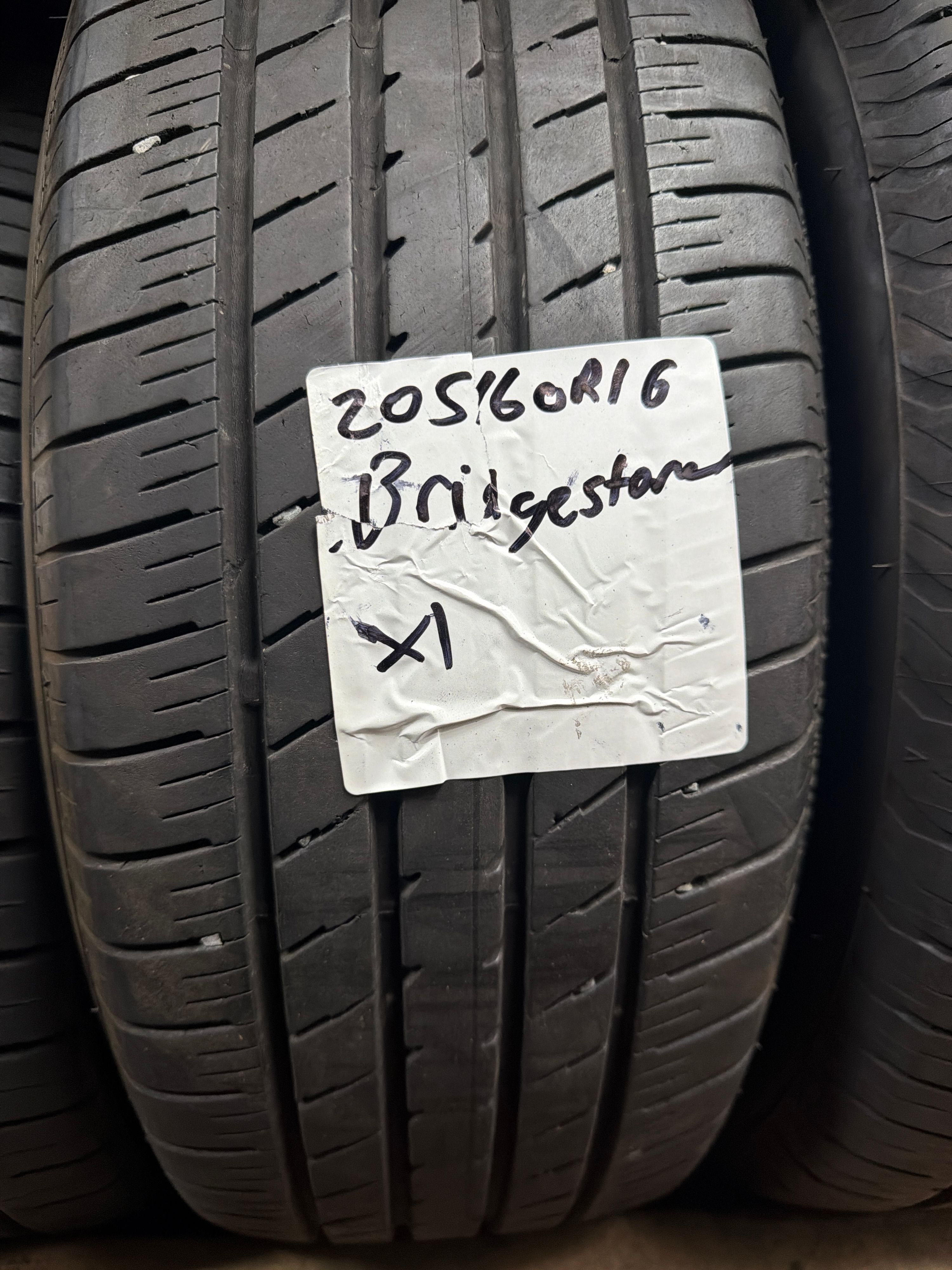 205/60R16 — Bridgestone Turanza