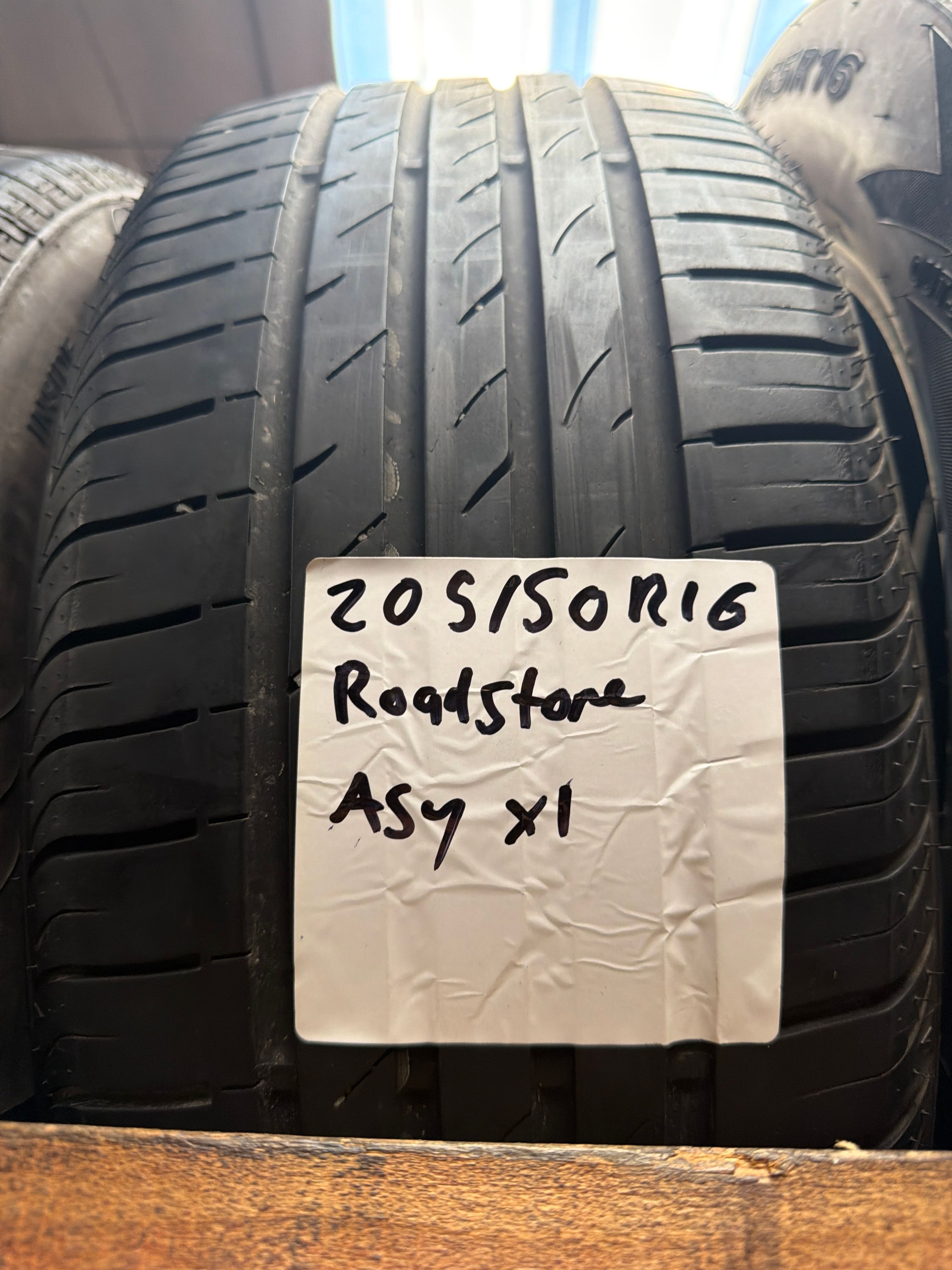 205/50R16 — Roadstone N'Blue