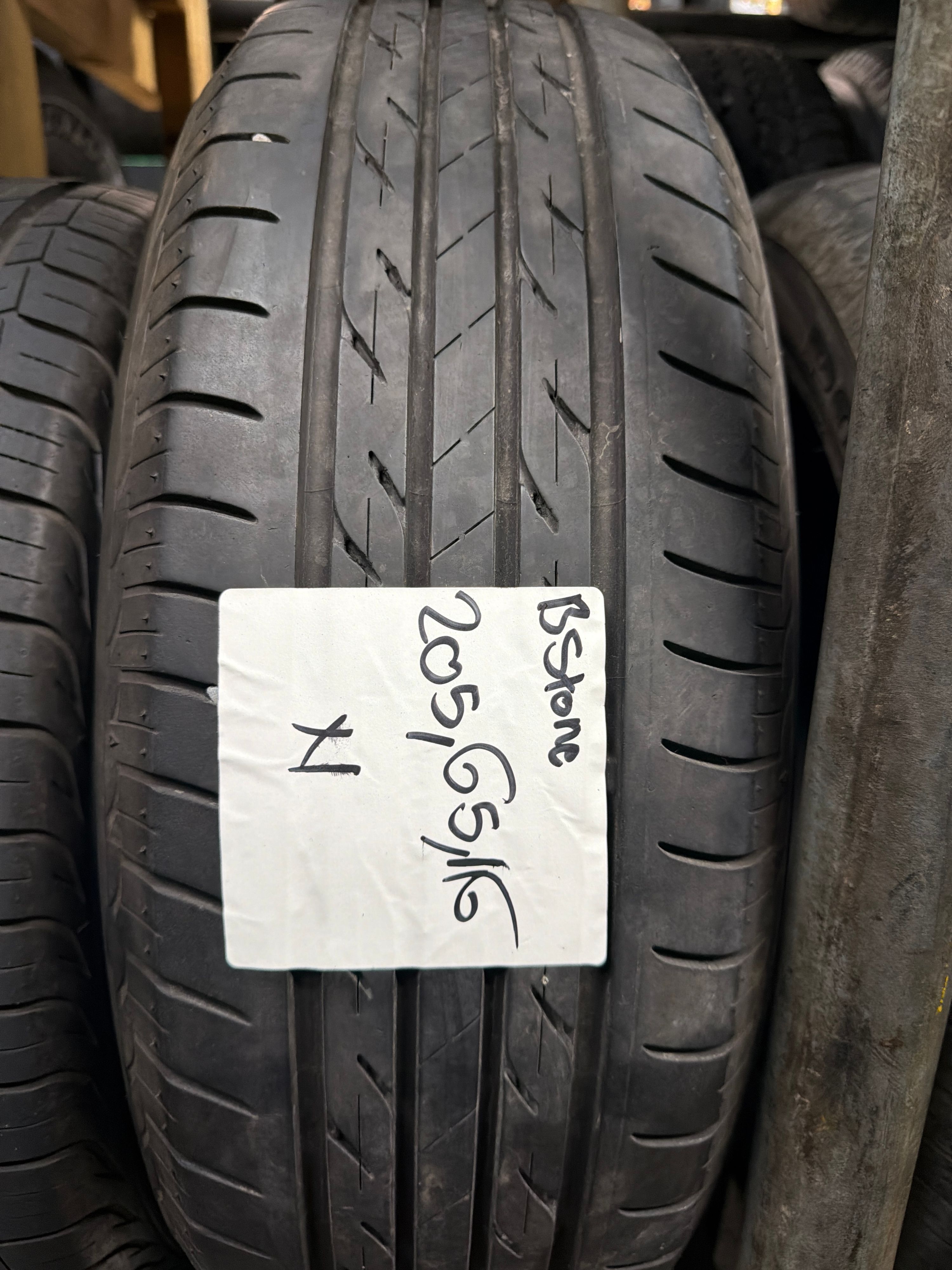 205/65R16 — Bridgestone Nextry