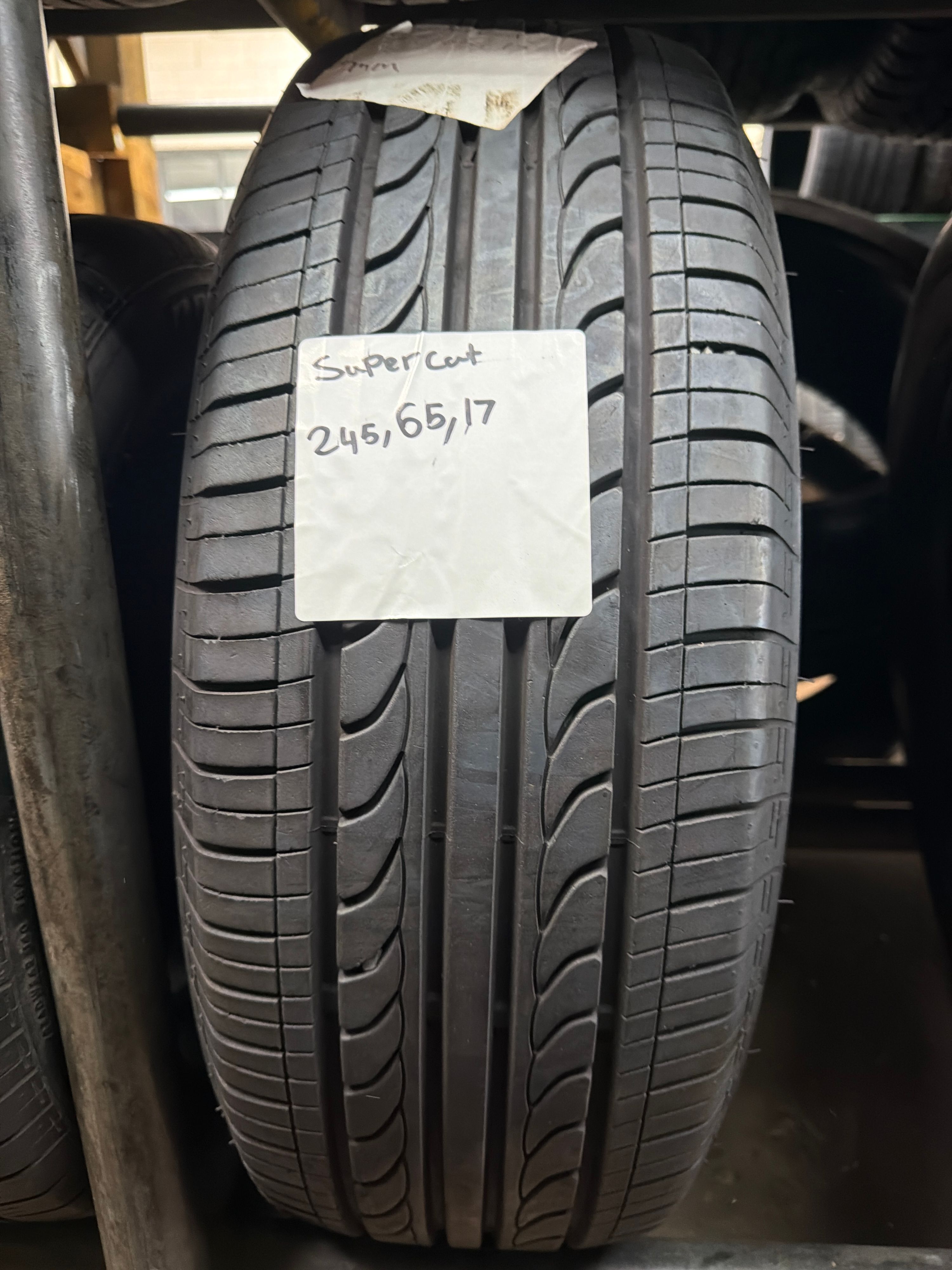 245/65R17 — Superia H/T