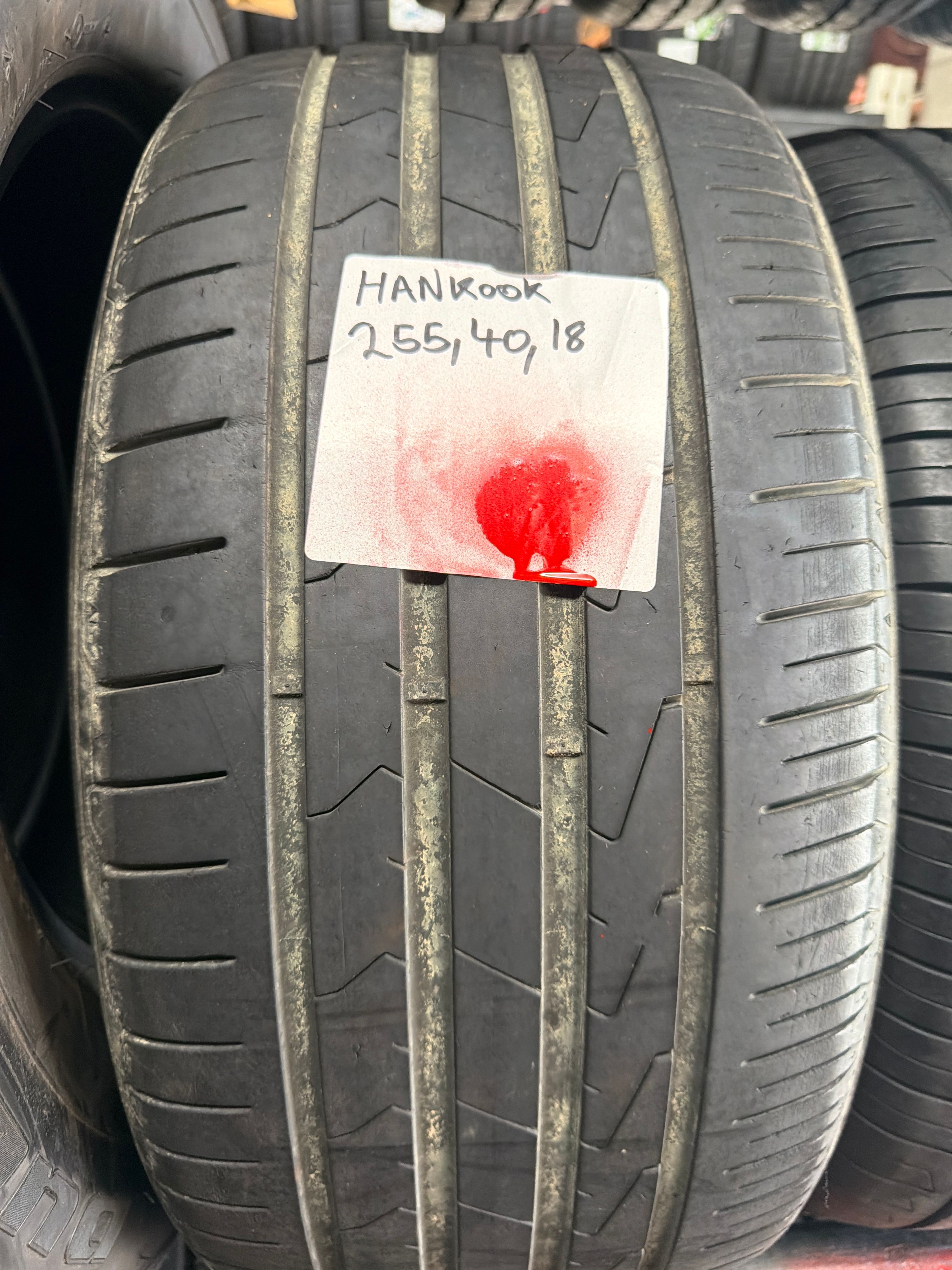 255/40R18 — Hankook Ventus prime 3