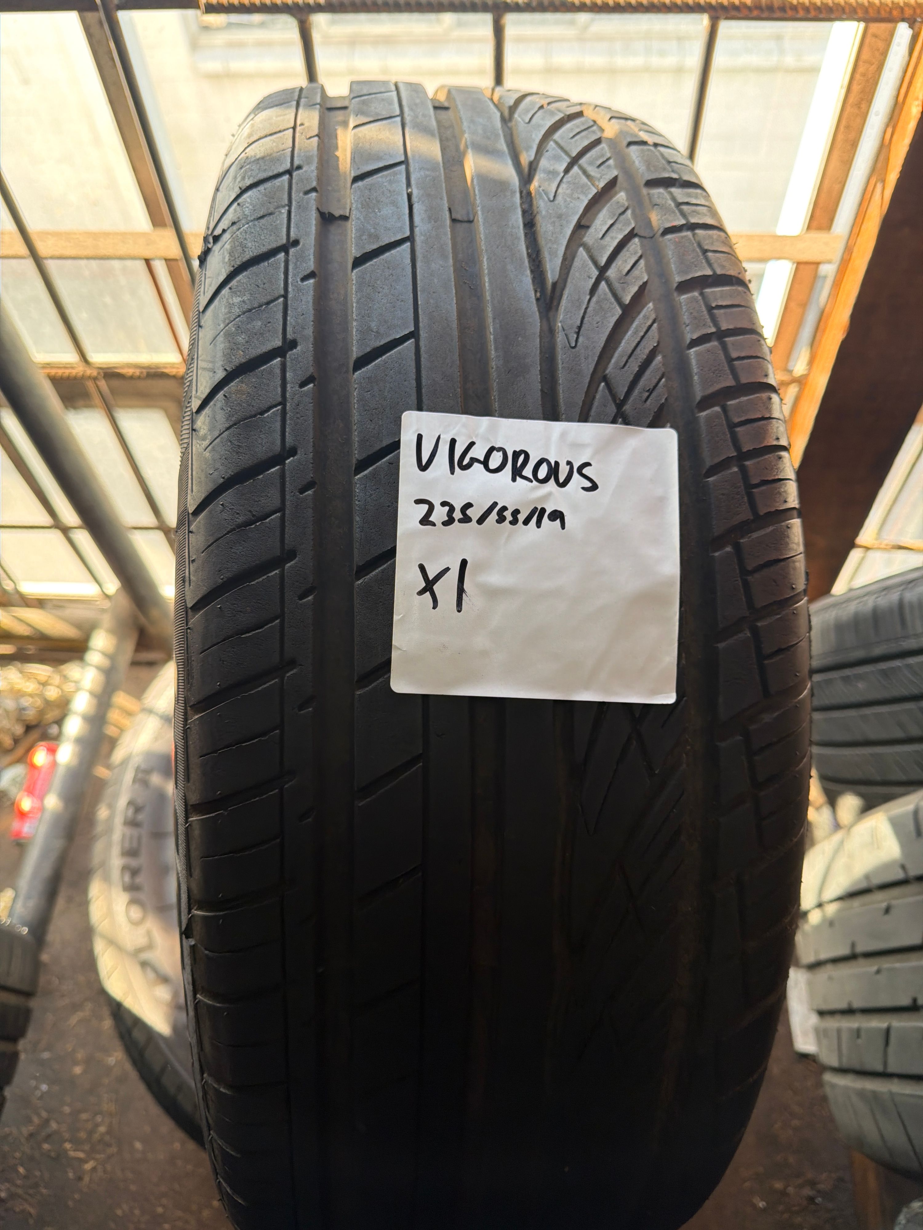 235/55R19 — Hifly Vigorous