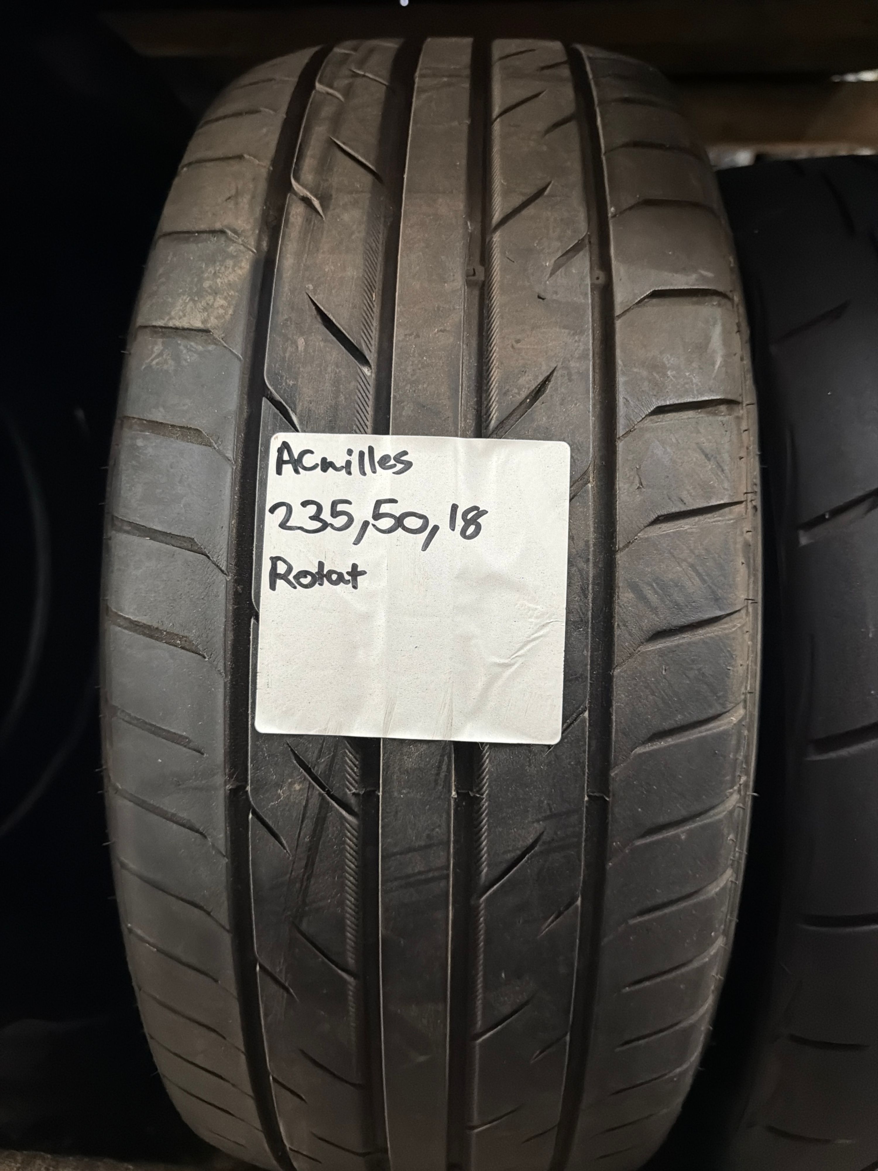 Achilles 235/50/18