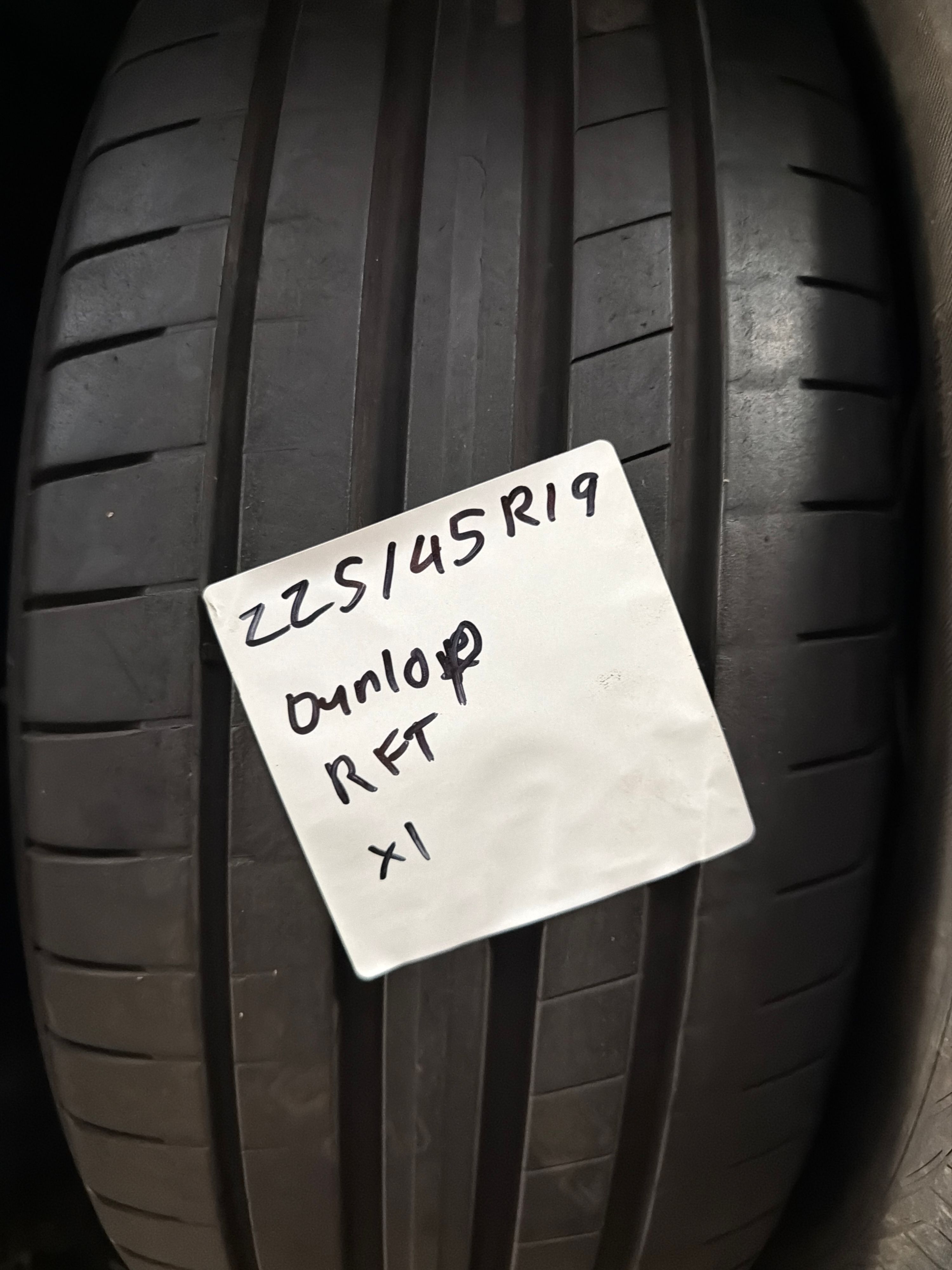 Dunlop 225/45/19
