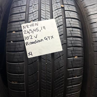 245/45R19 — Nexen Roadian GTX
