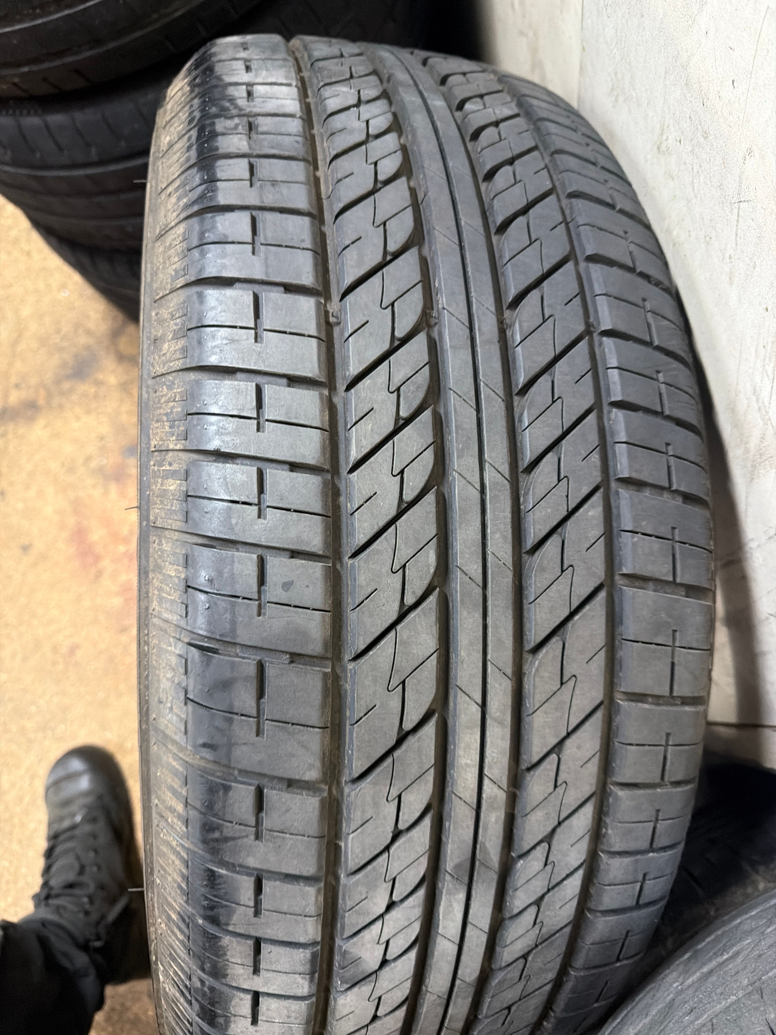 285/60R18 — Laufen X Fit HP