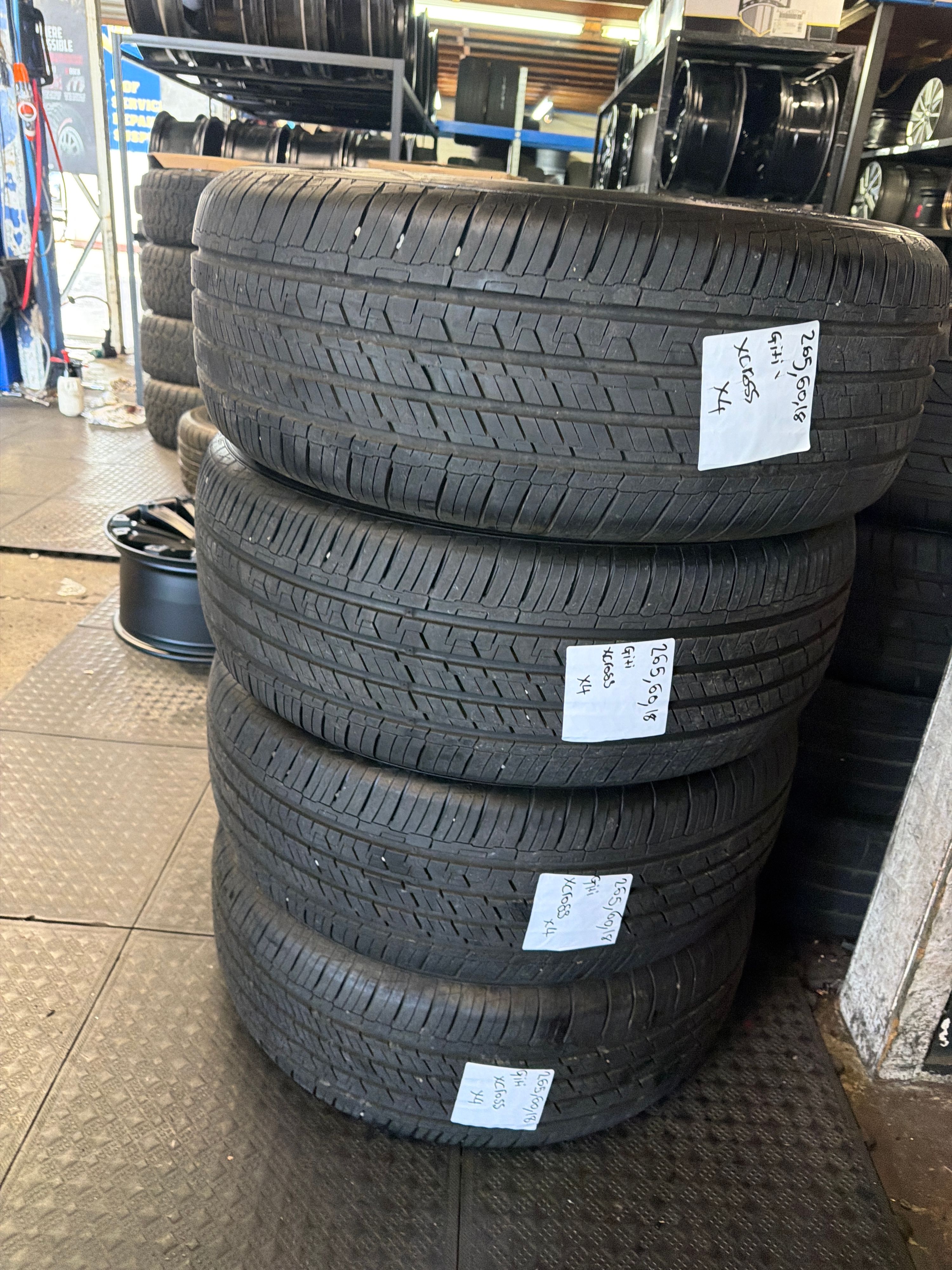 265/60R18 — Giti Xross