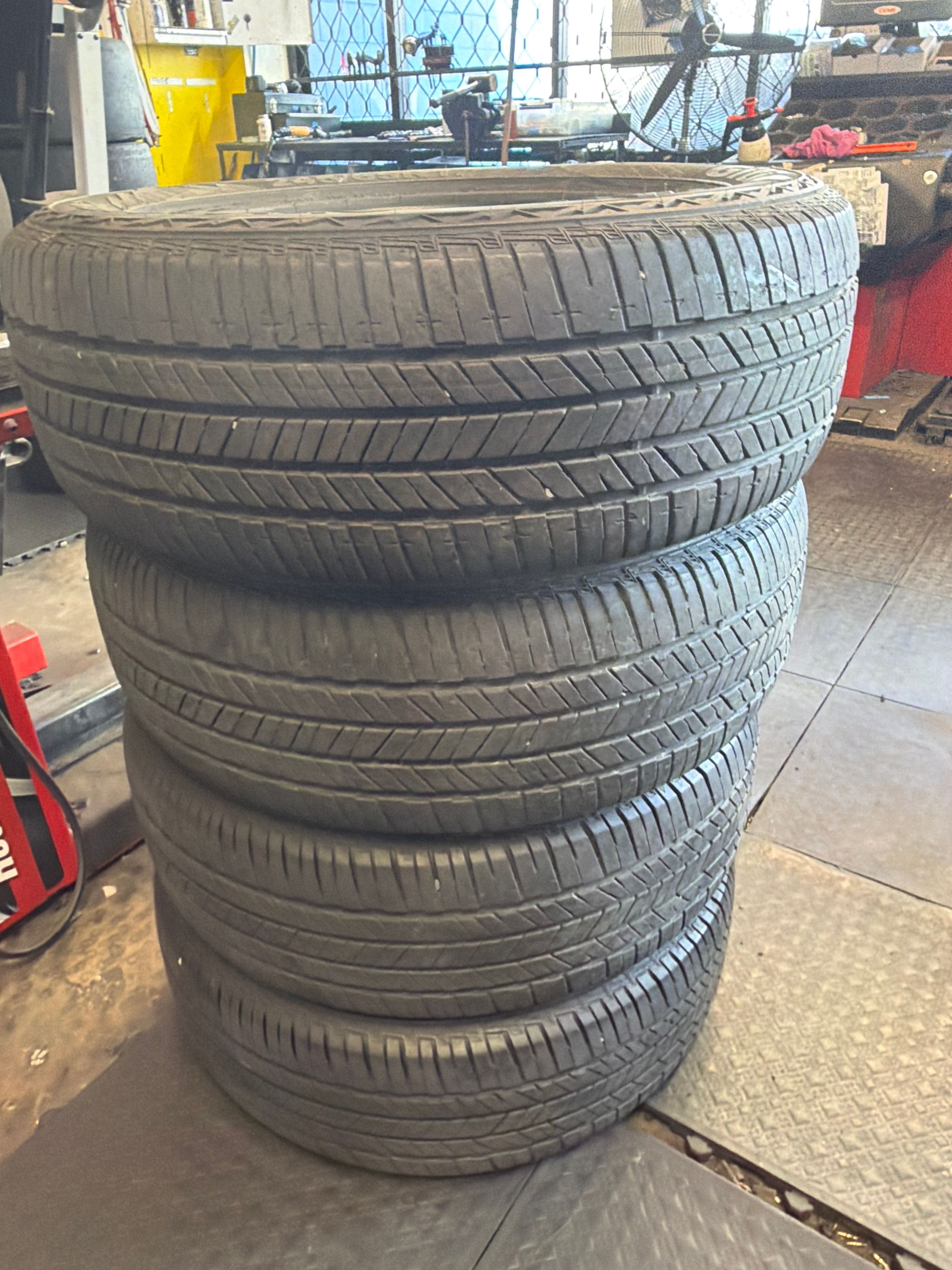 245/65R17 — GITI 4x4