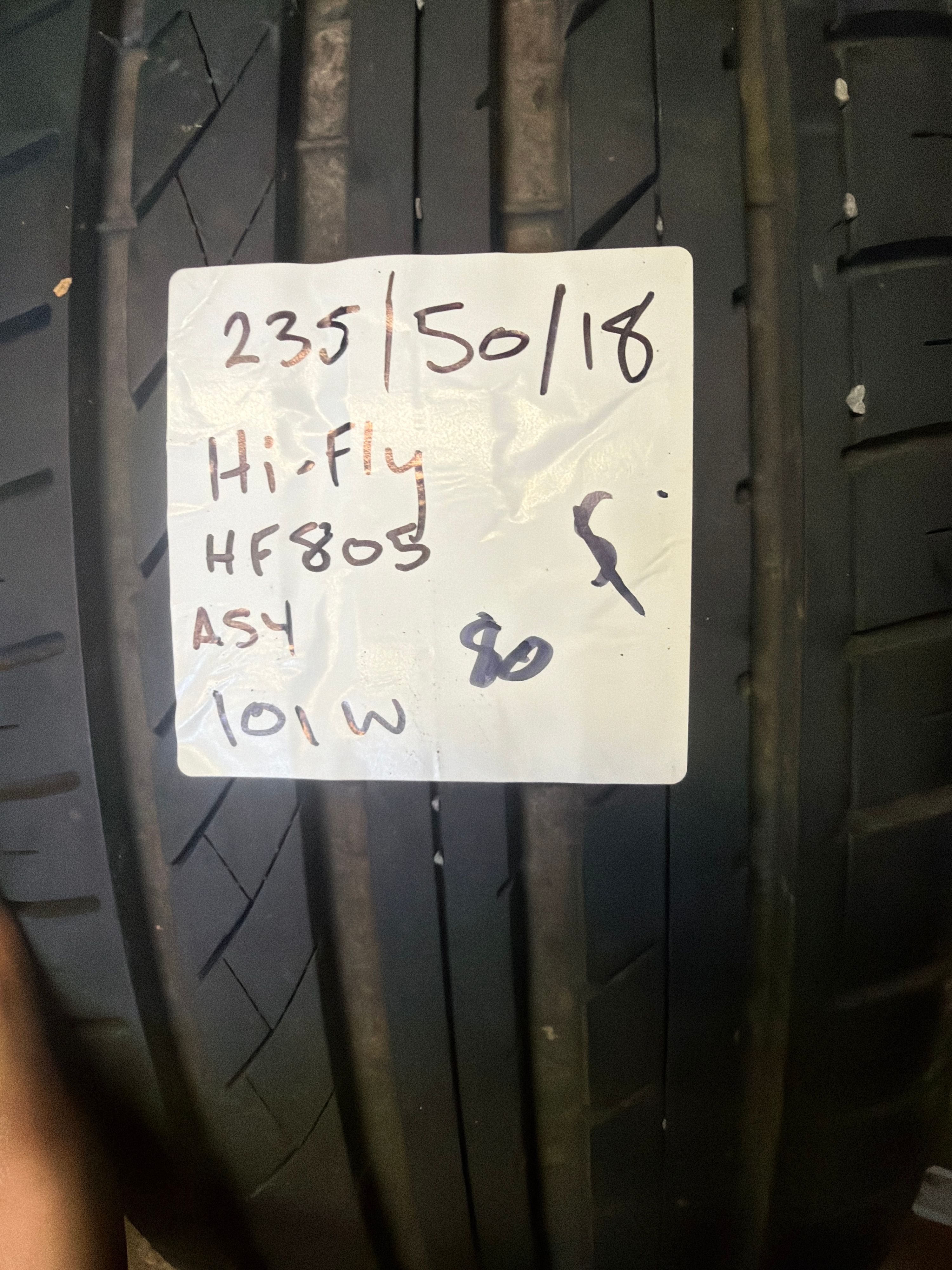 235/50R18 — HiFly .