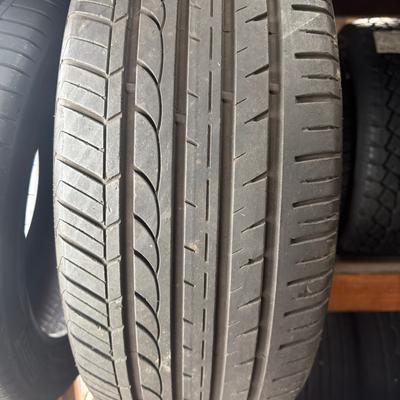 235/45R19 — Blackhawk Street-H
