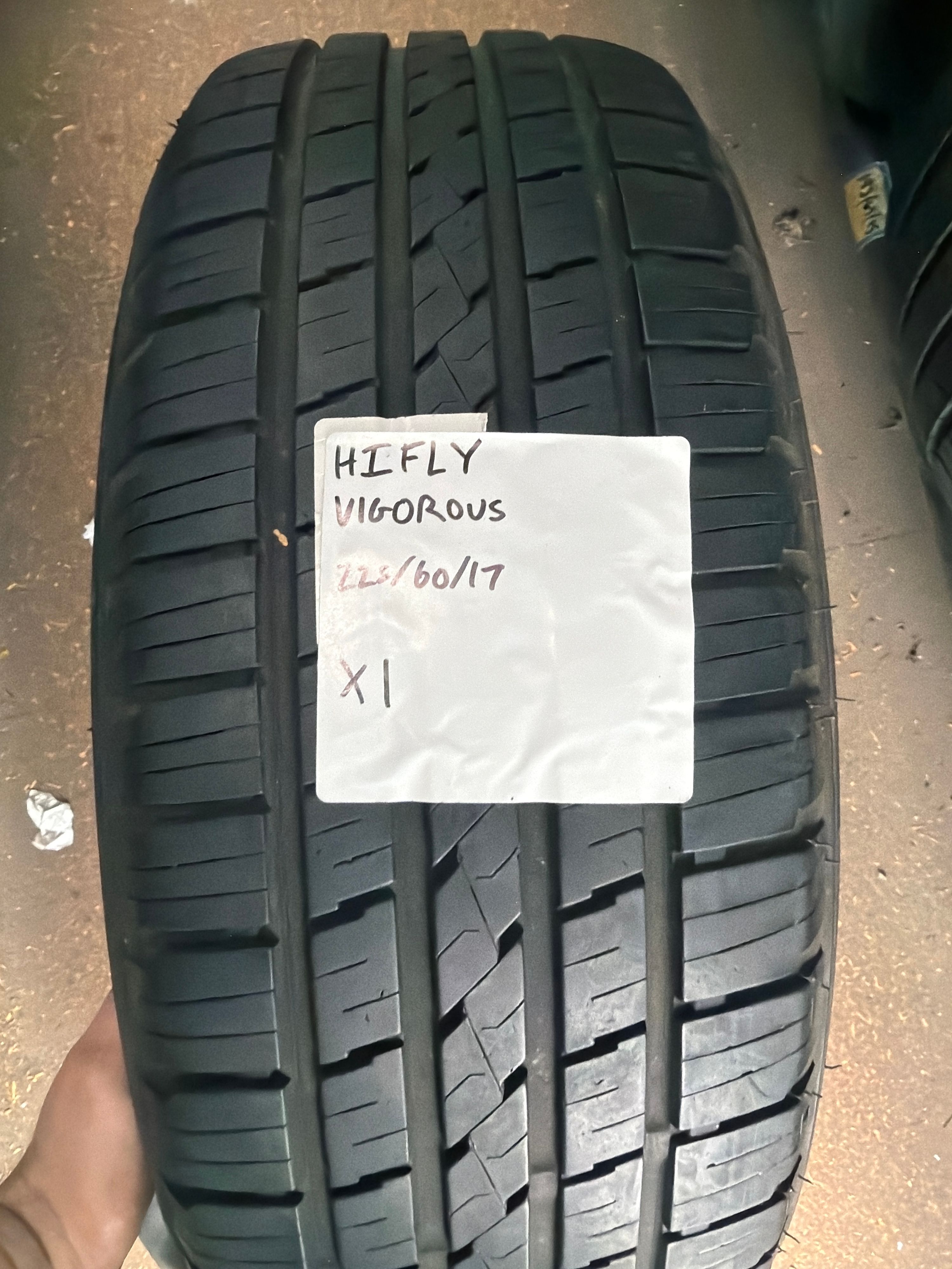 225/60R17 — Hifly HT601