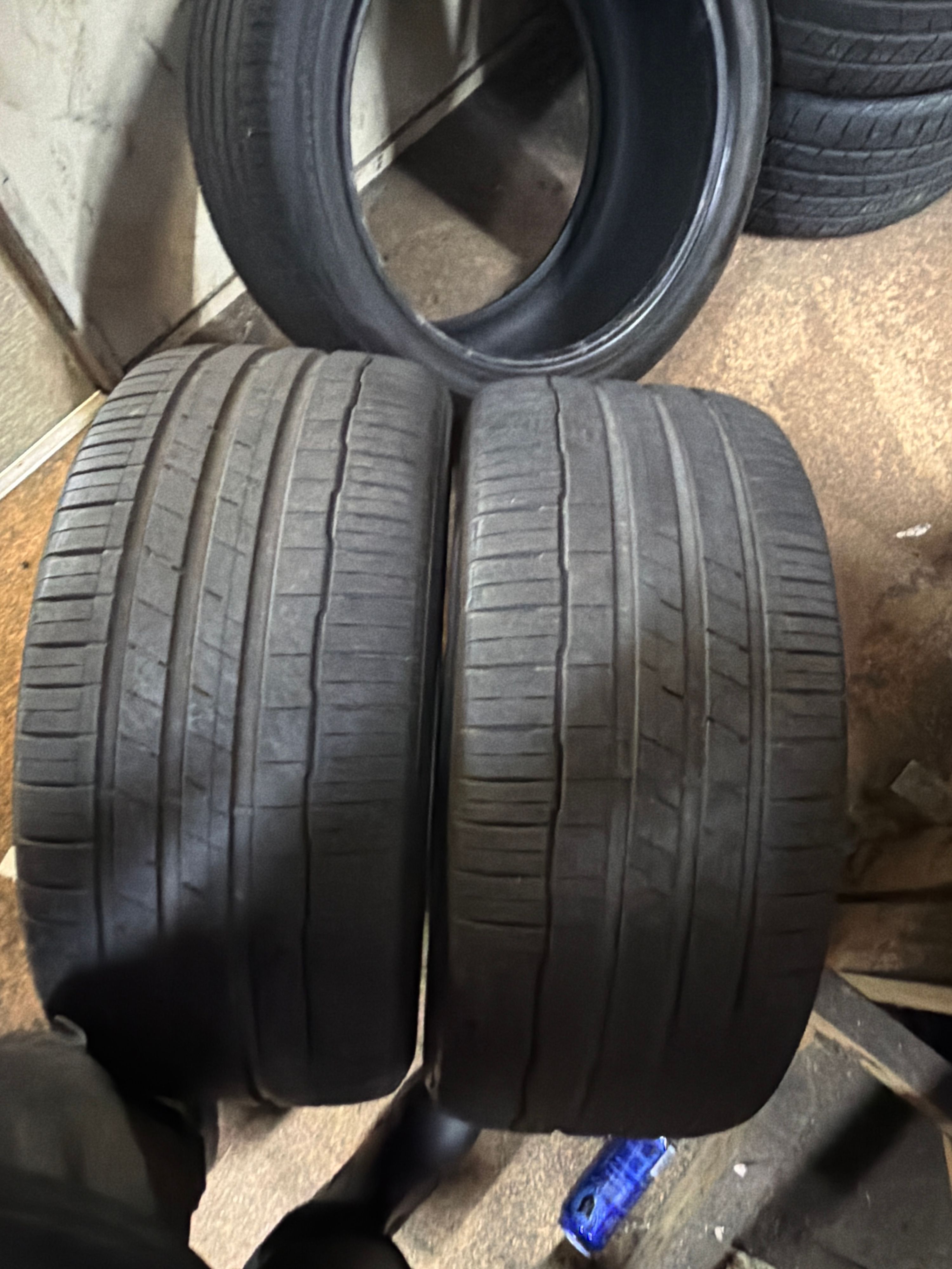 275/40R20 — Hankook Ventus s1 evo 3