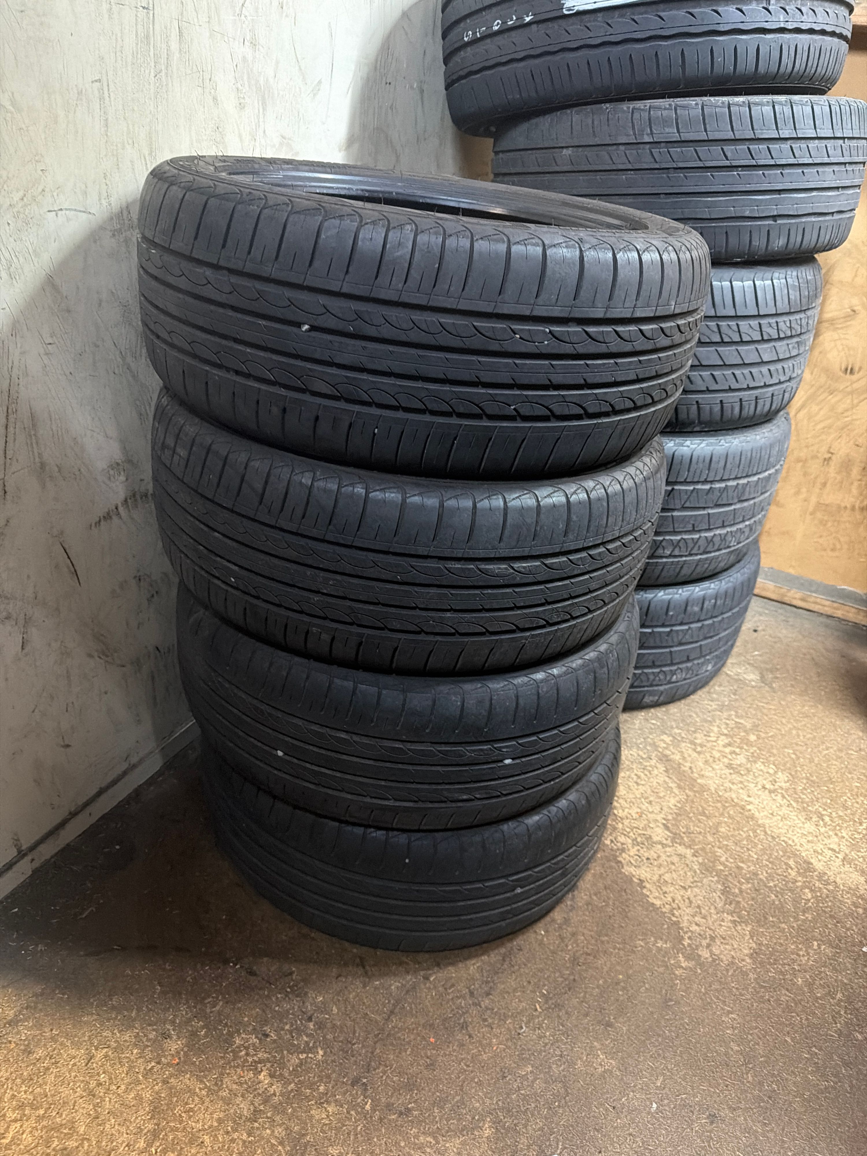 215/50R17 — Cooper Evolution C5