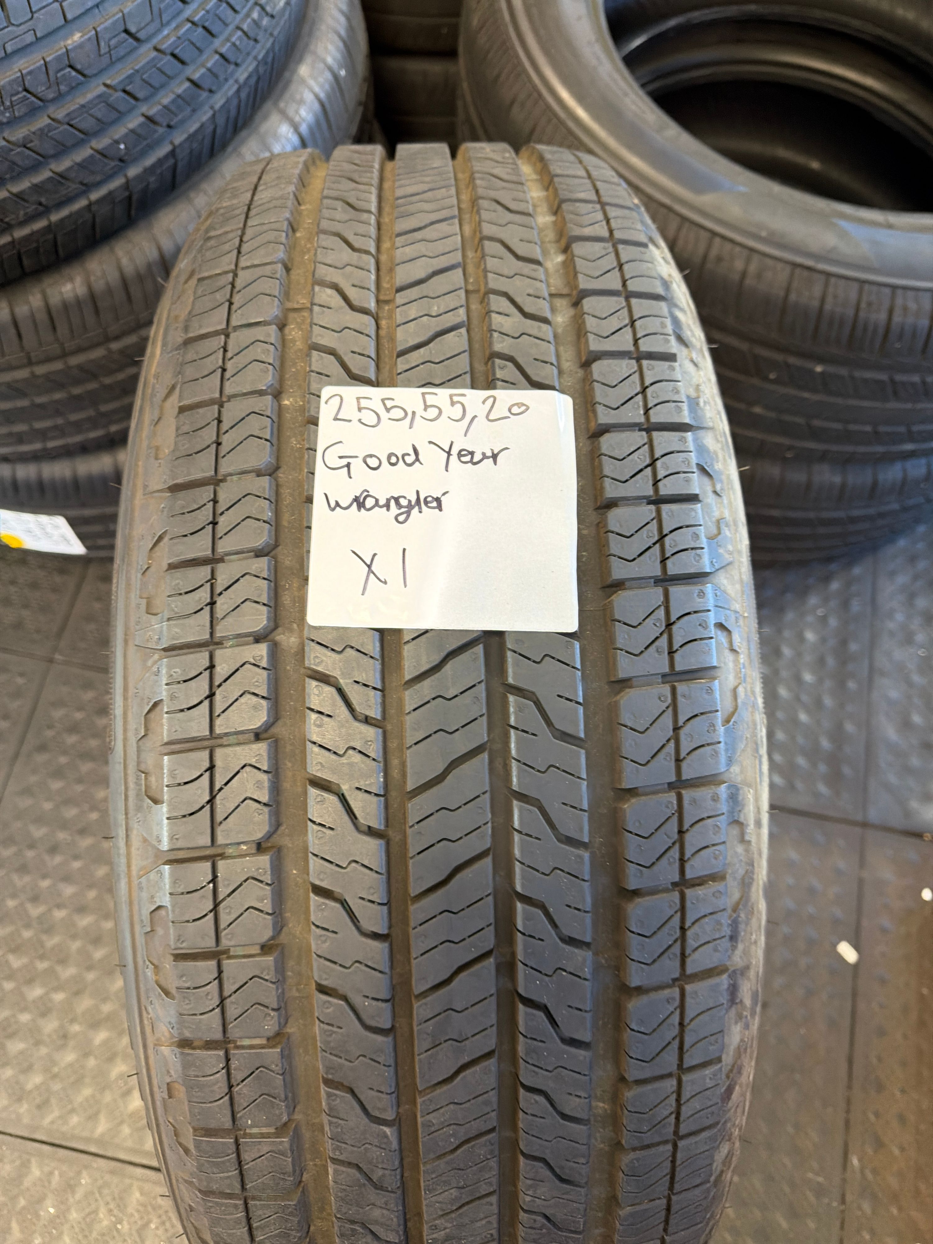 255/55R20 — Goodyear Wrangler