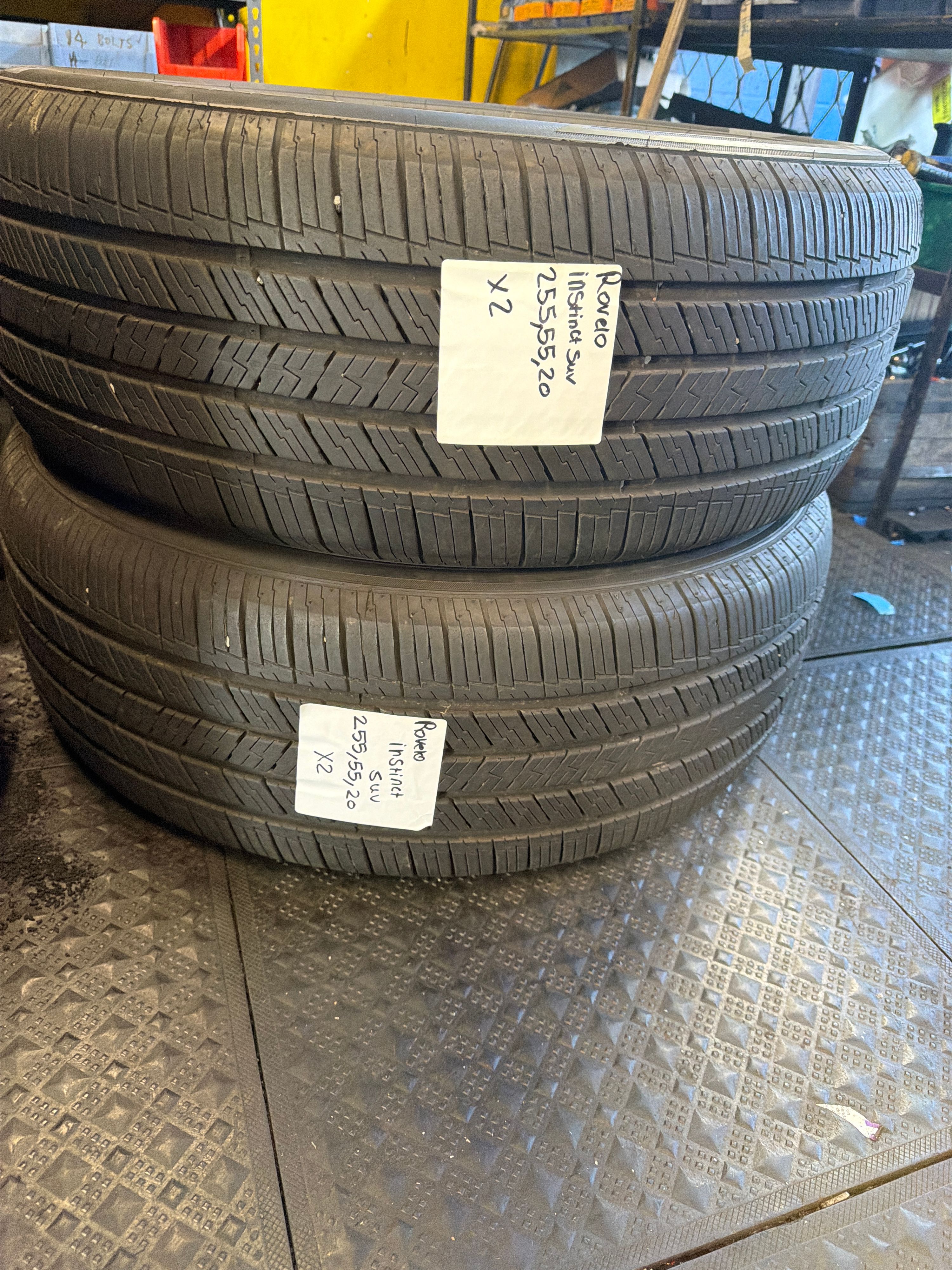 255/55R20 — Rovelo Instinct SUV