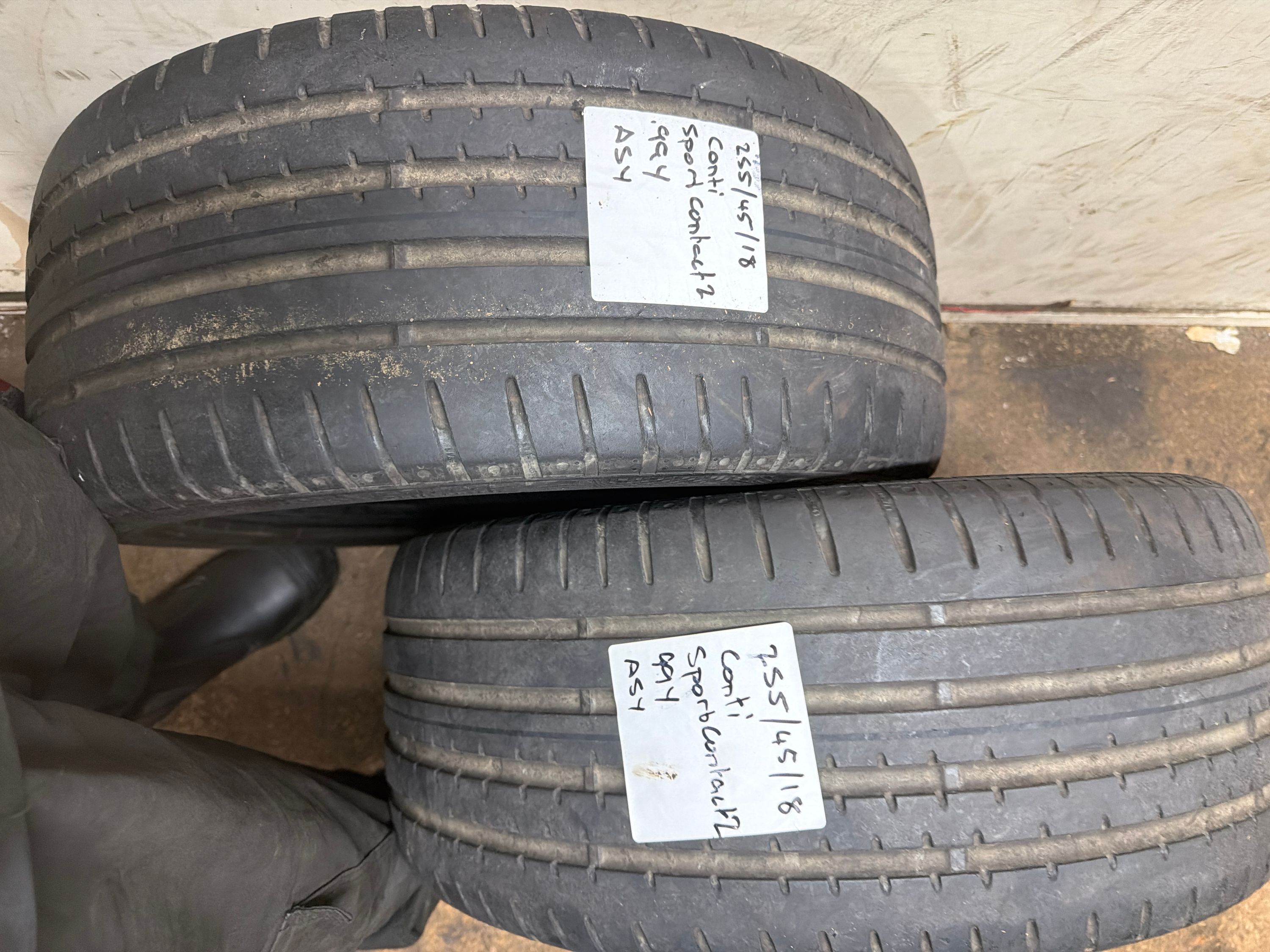 255/45R18 — Continental SportContact 2