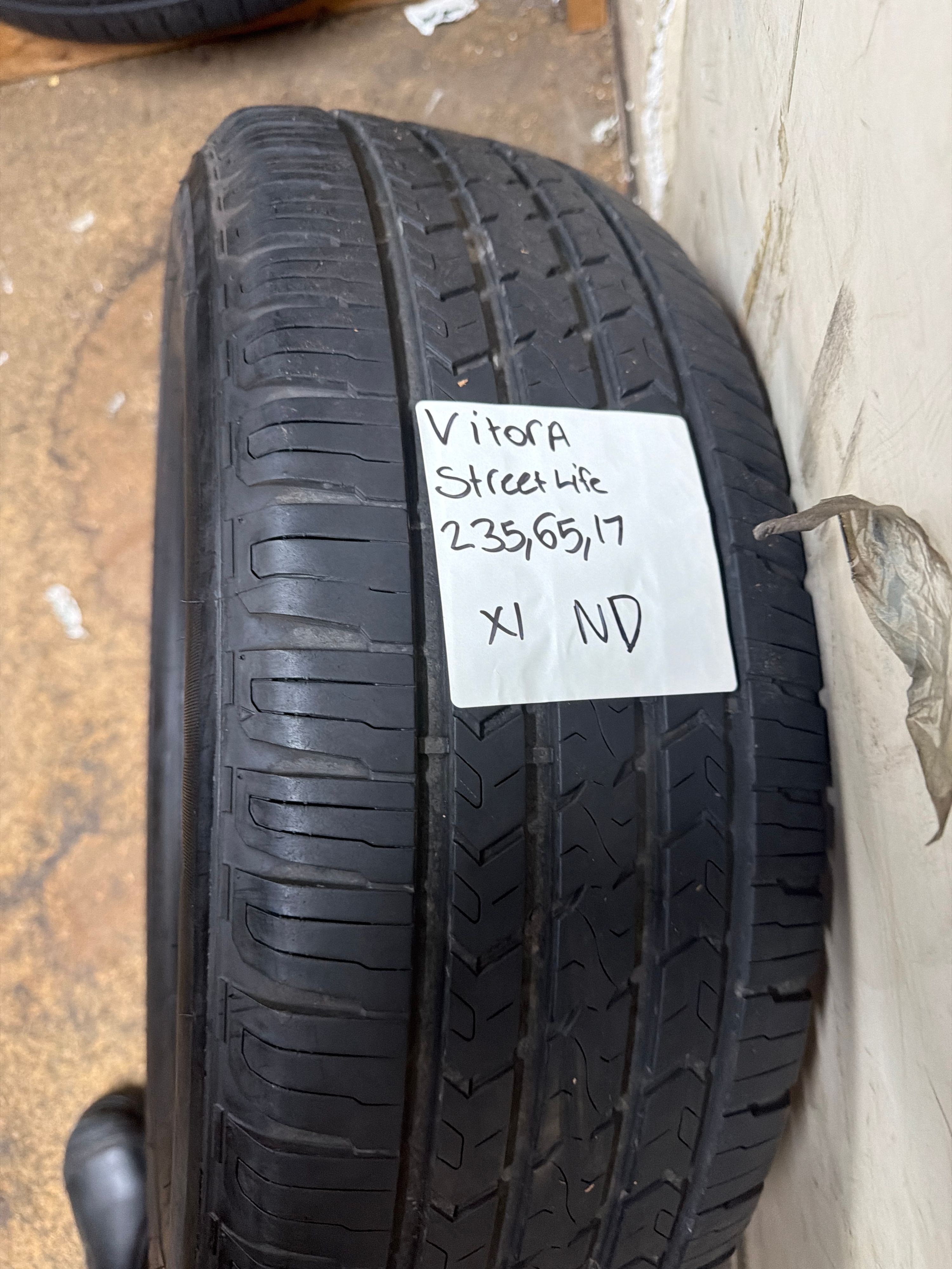 235/65R17 — Vitora Street Life