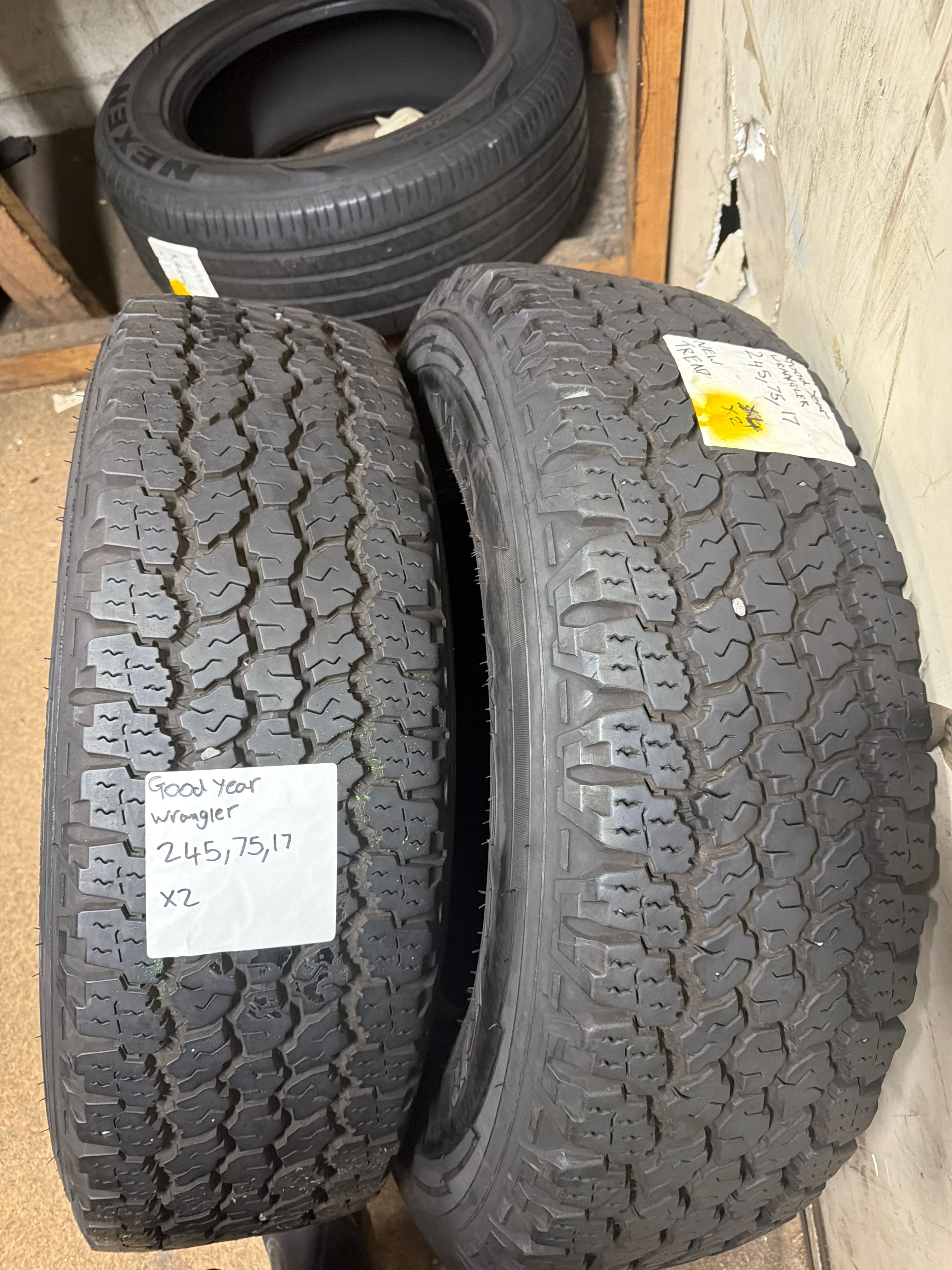 245/75R17 — Goodyear Wrangler