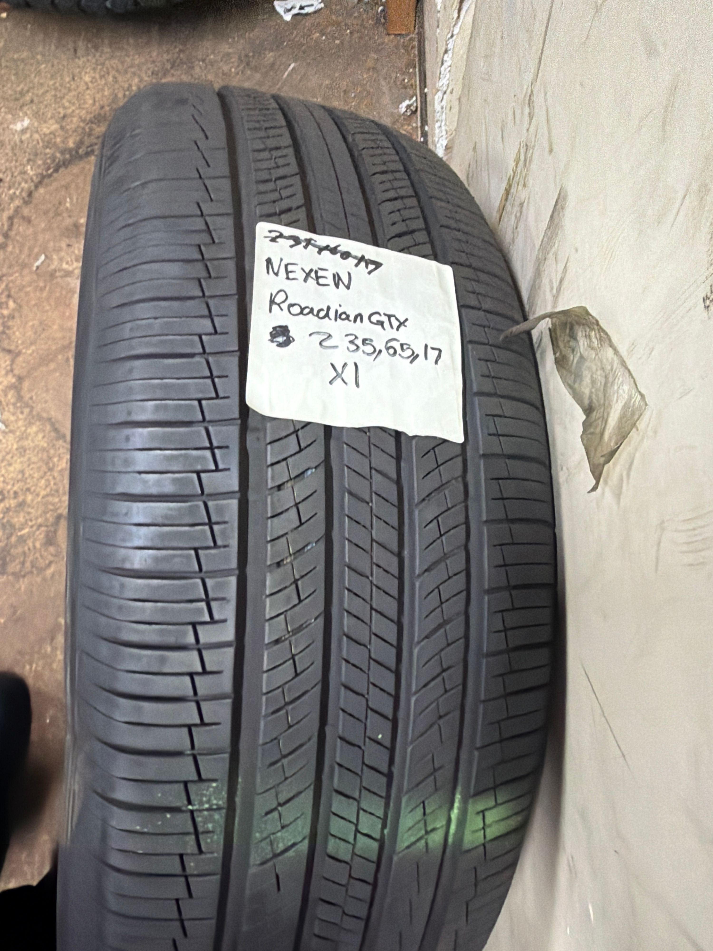 235/65R17 — Nexen Roadian GTX