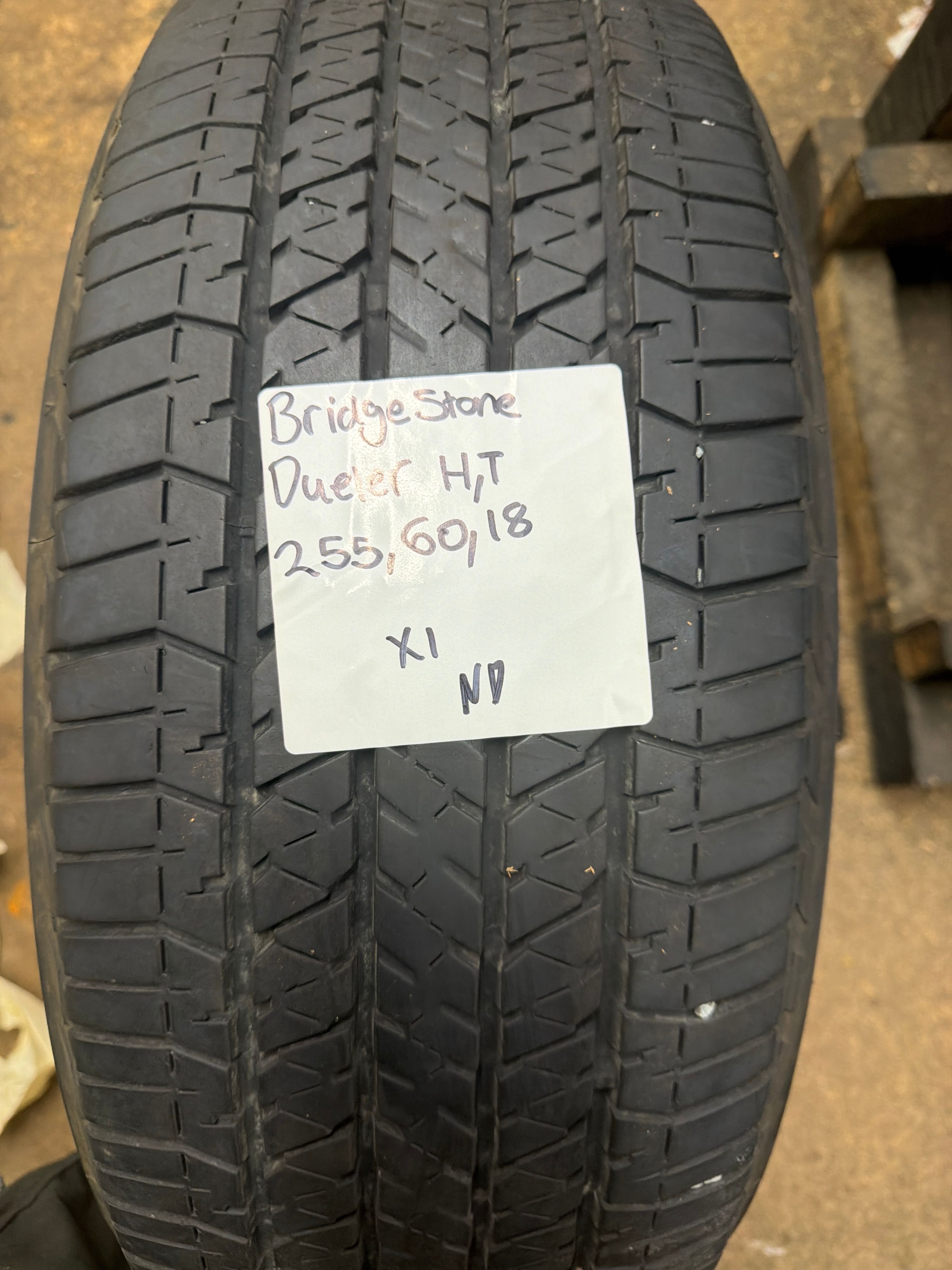 255/60R18 — Bridgestone Dueler HT