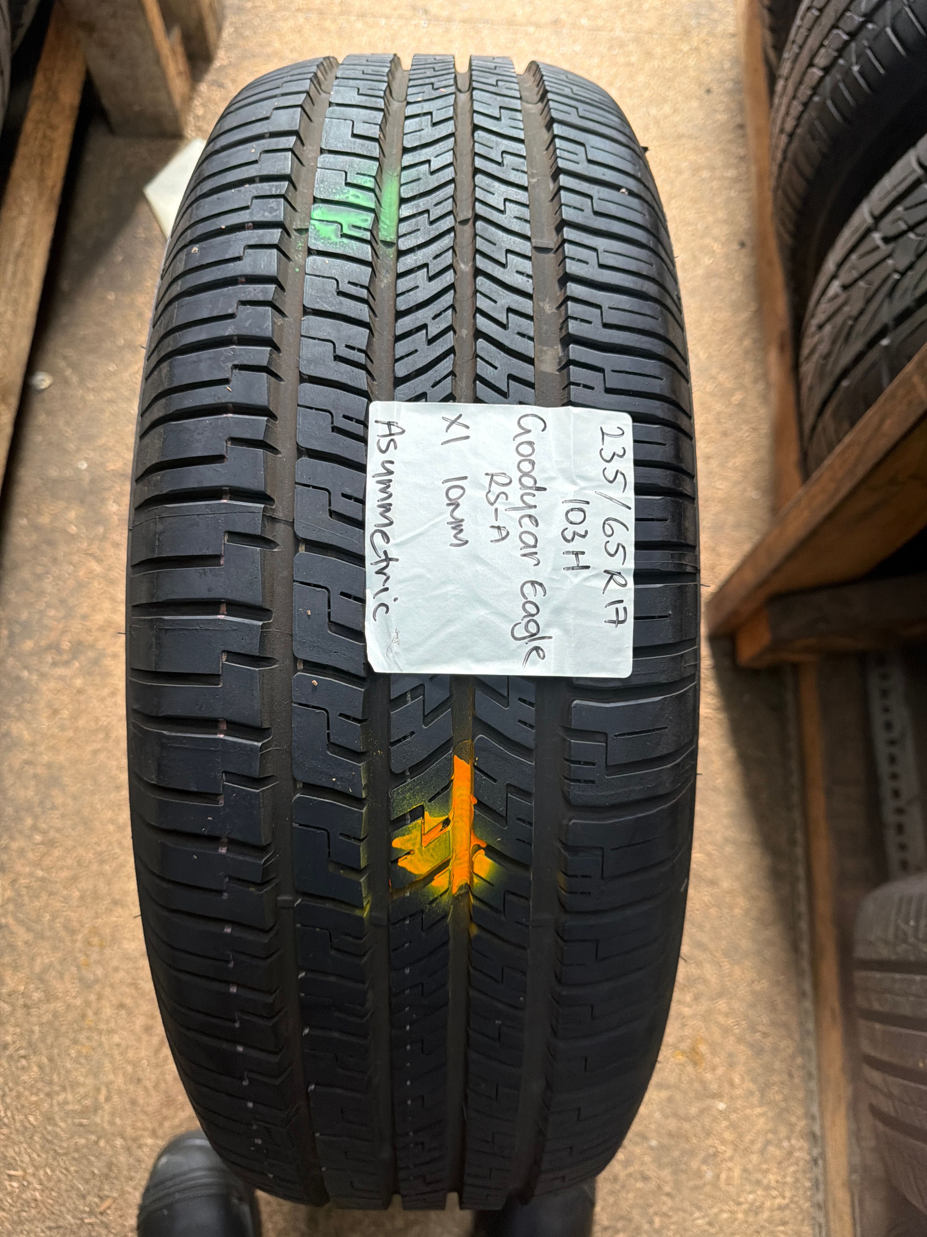235/65R17 — Goodyear Eagle RSA
