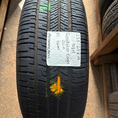235/65R17 — Goodyear Eagle RSA