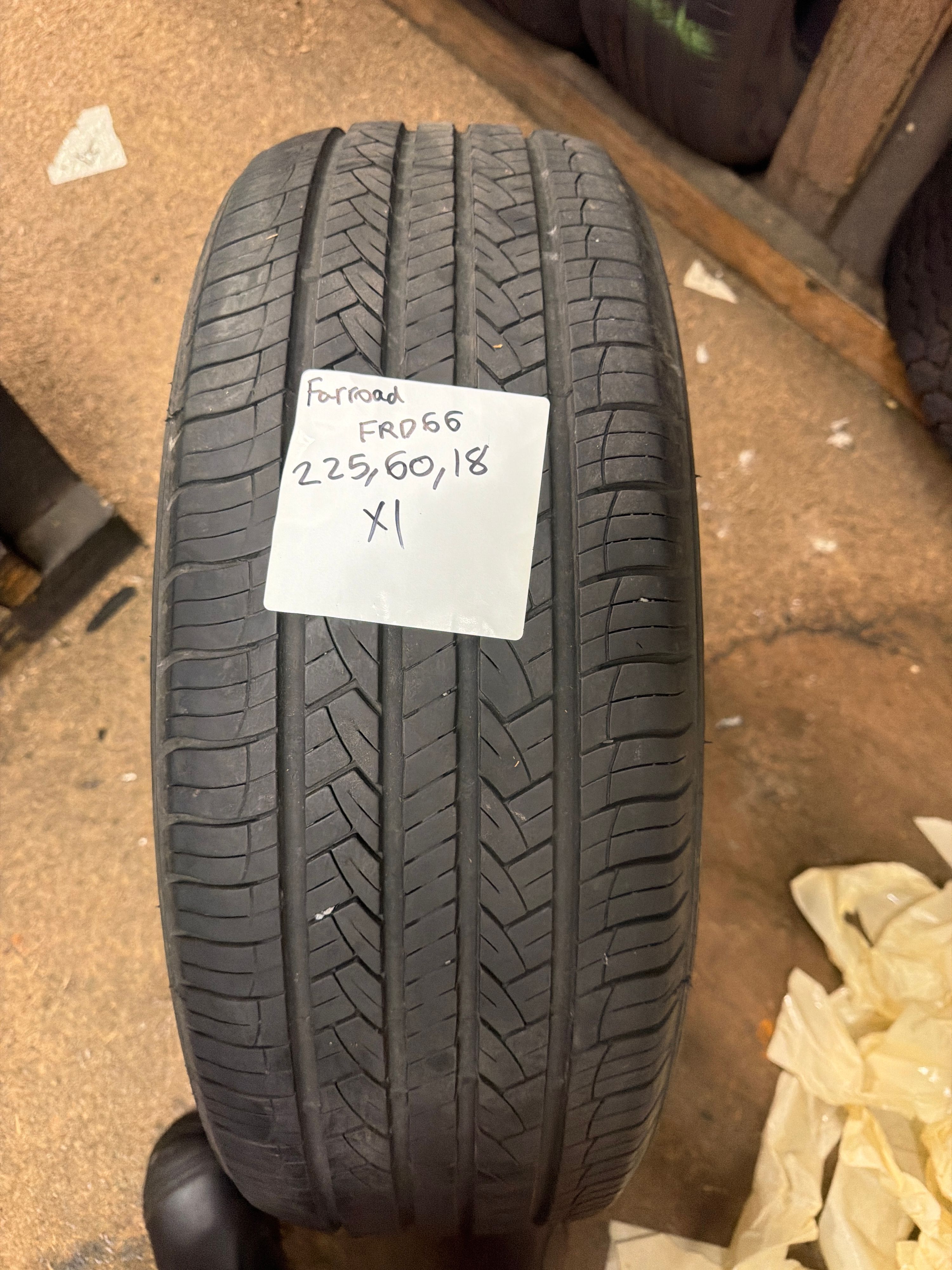 225/60R18 — Farroad FRD86