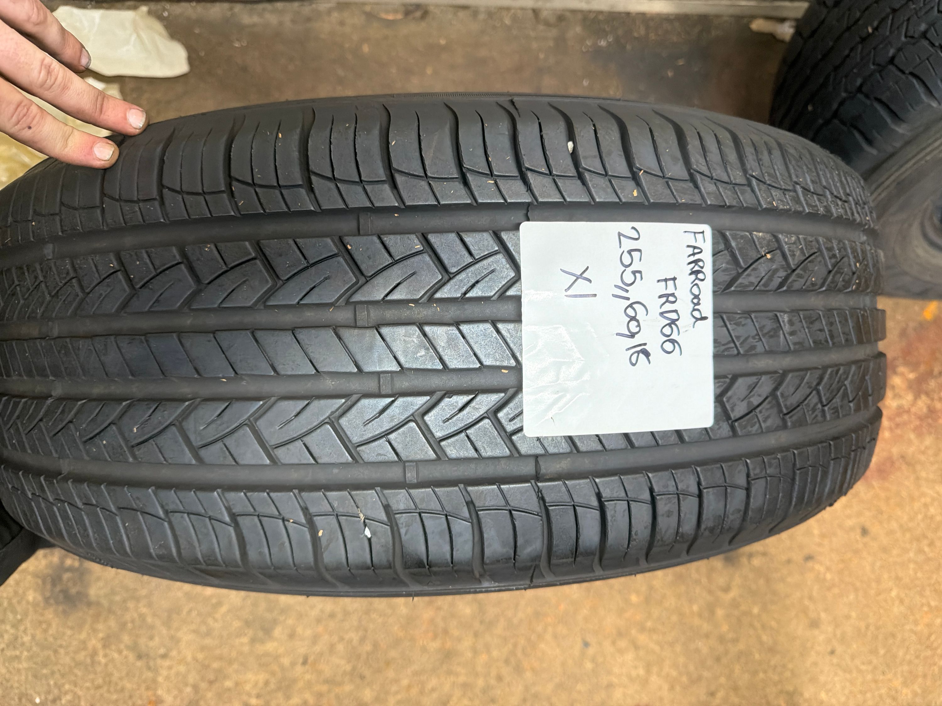 255/60R18 — Farroad Frd66