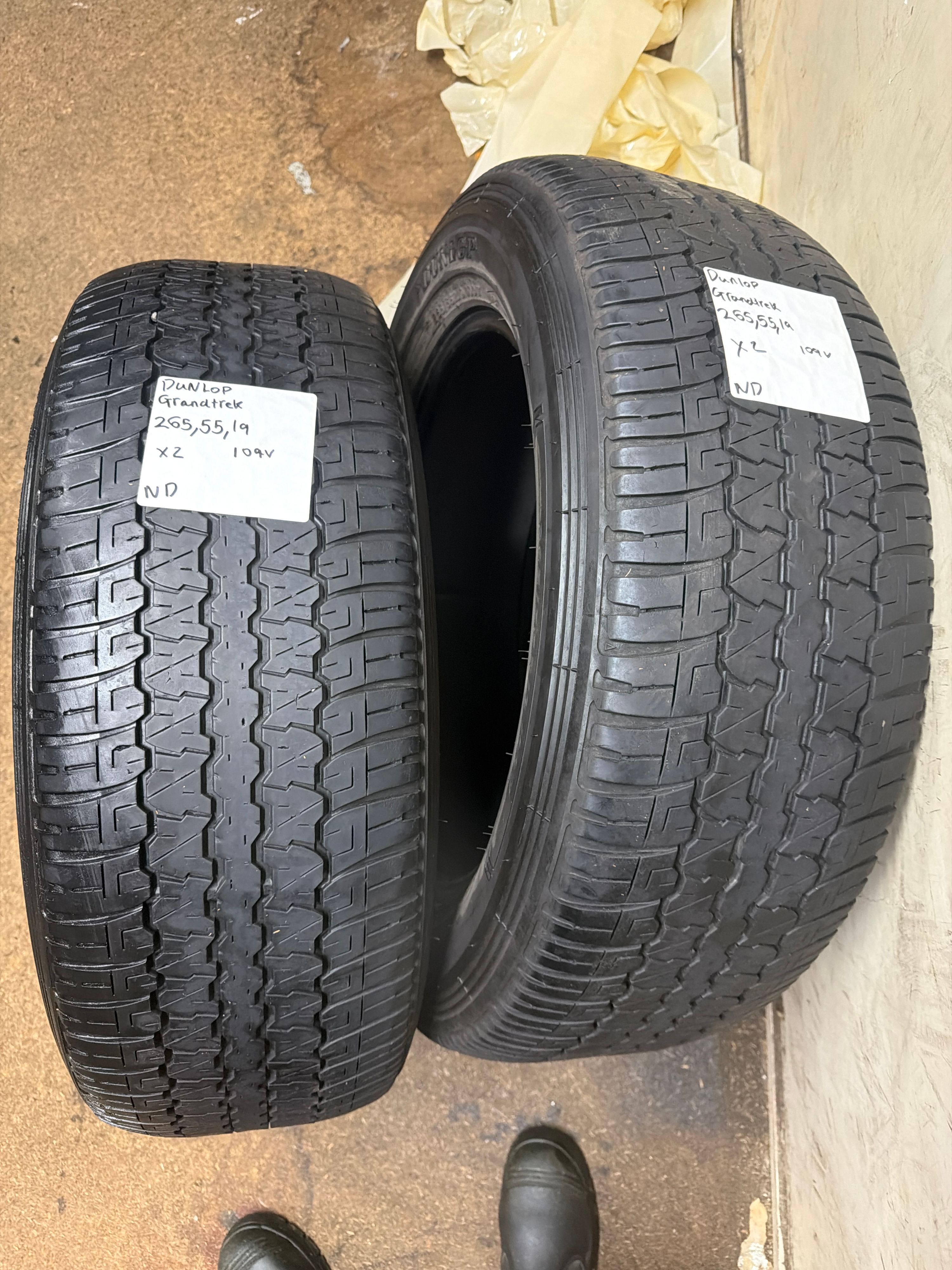 265/55R19 — Dunlop Grandtrek AT30