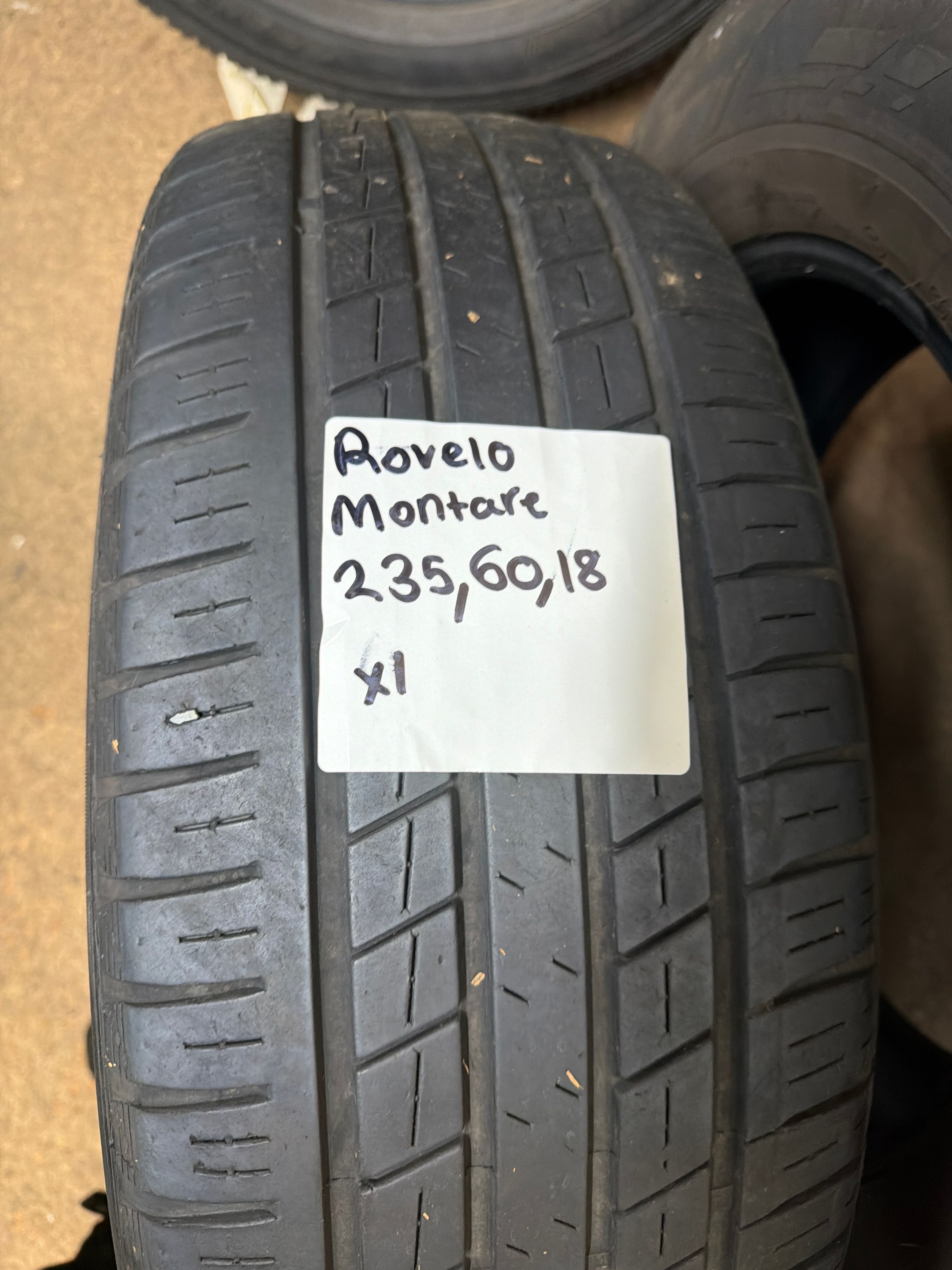 235/60R18 — Rovelo Montare