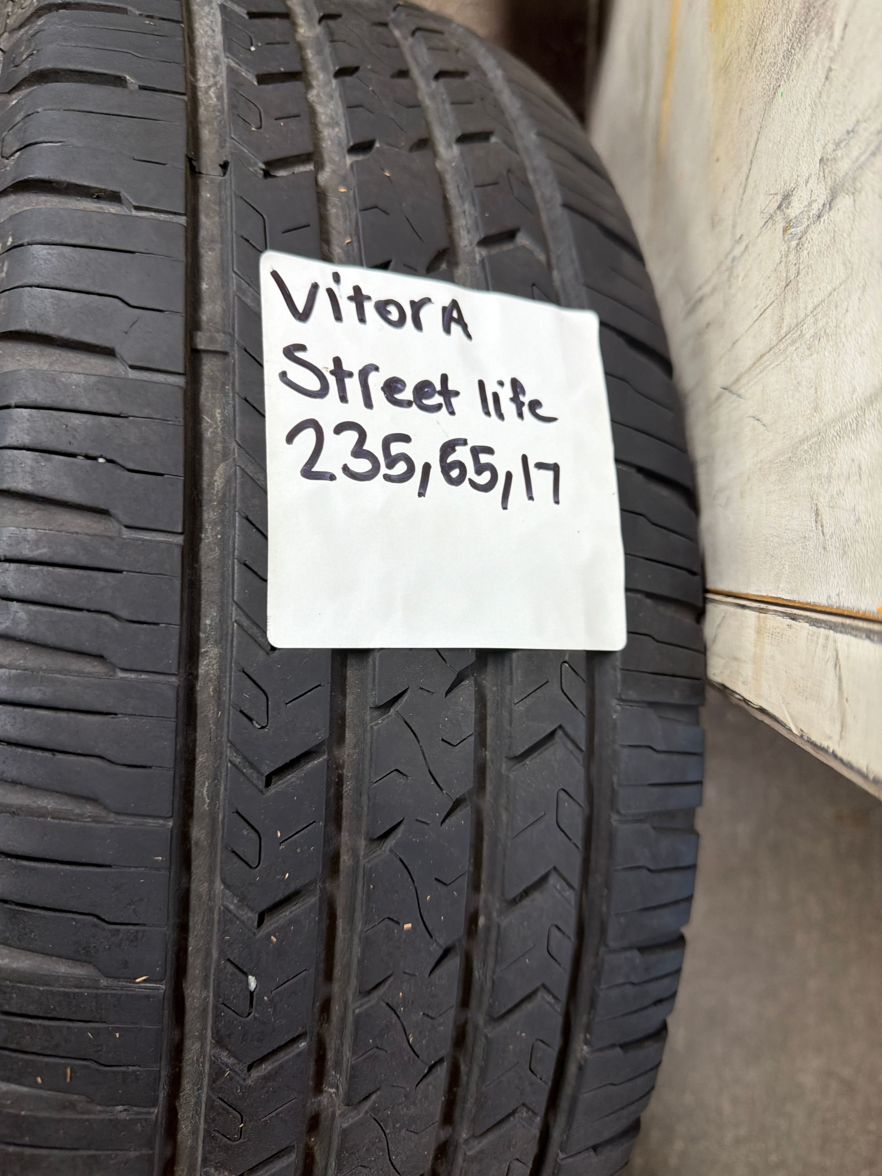 235/65R17 — Vitora Streetlife