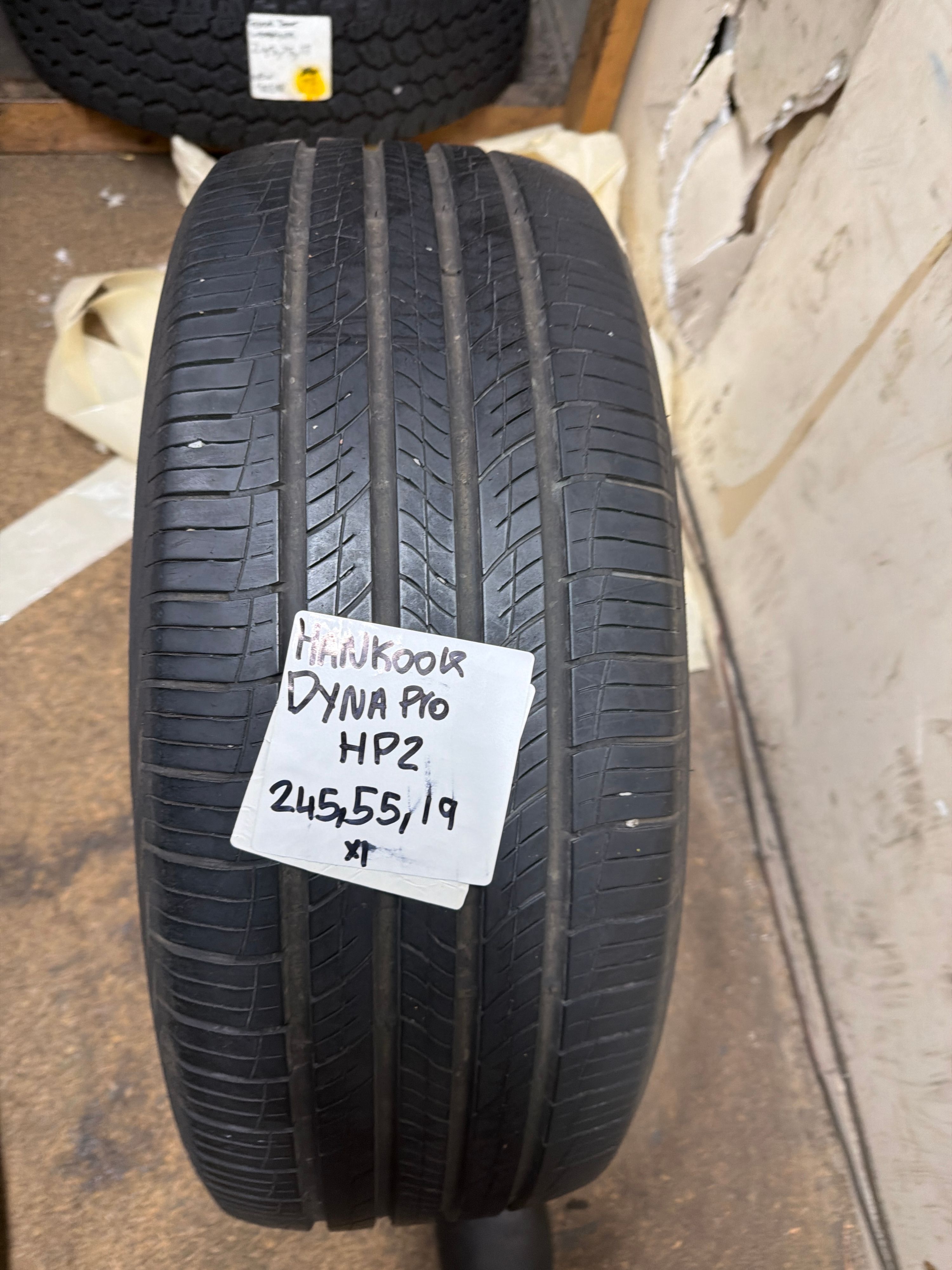 245/55R19 — Hankook Dynapro HP2