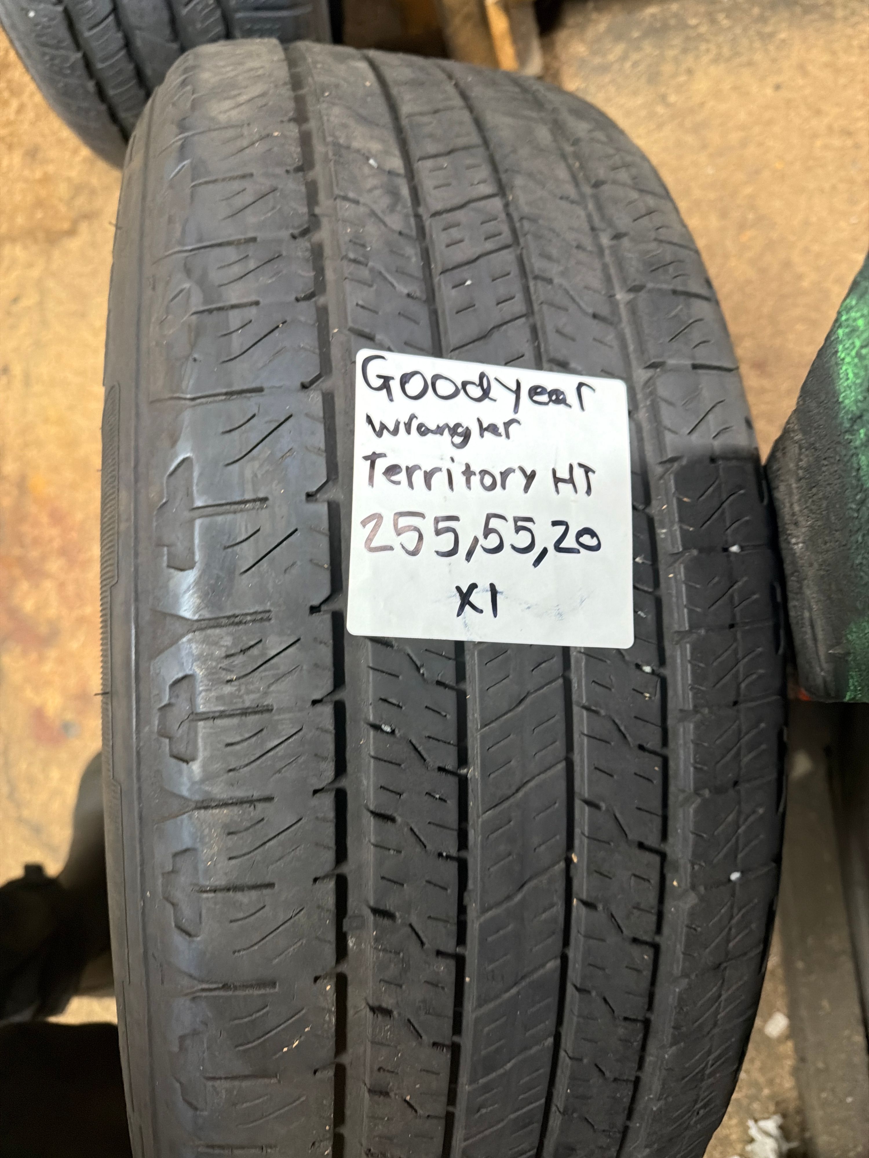255/55R20 — Goodyear Territory H/T