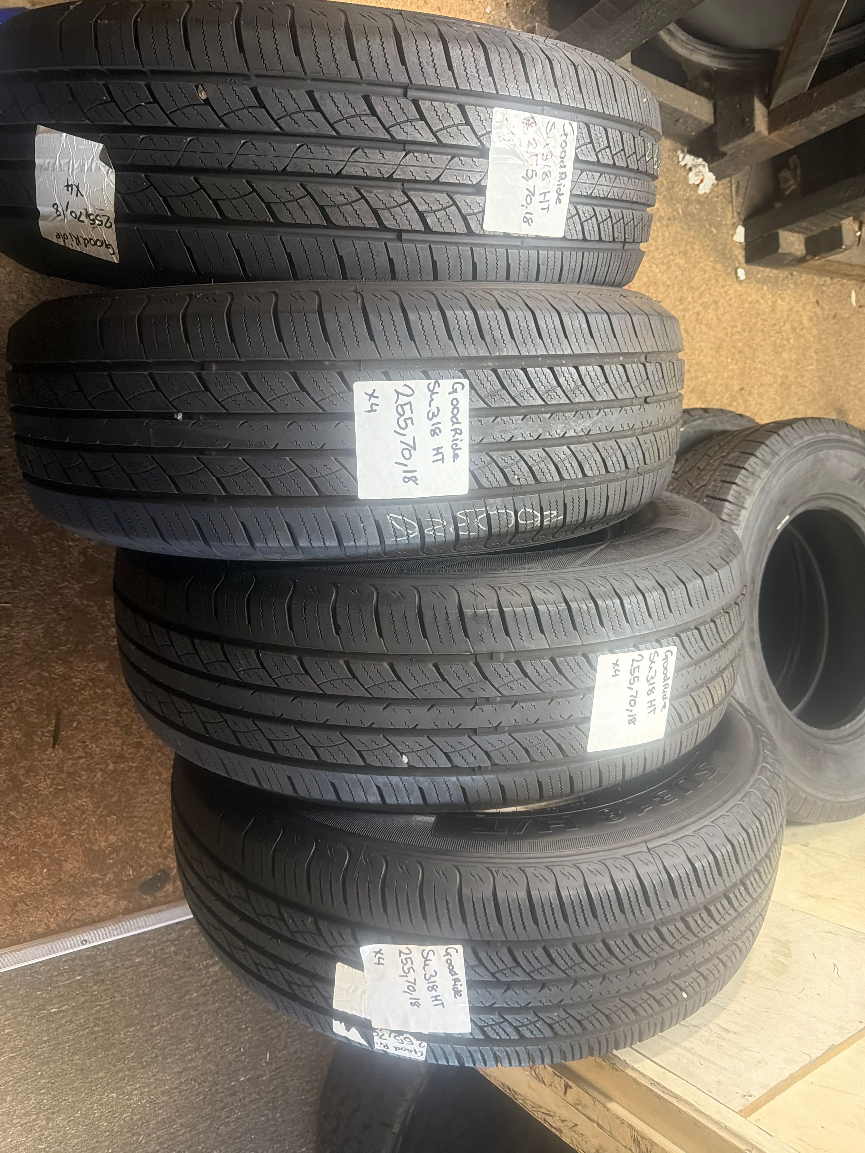255/70R18 — Goodride SU318 HT