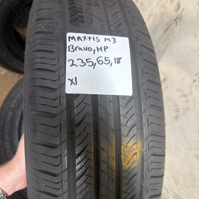 235/65R18 — Maxxis Bravo HP